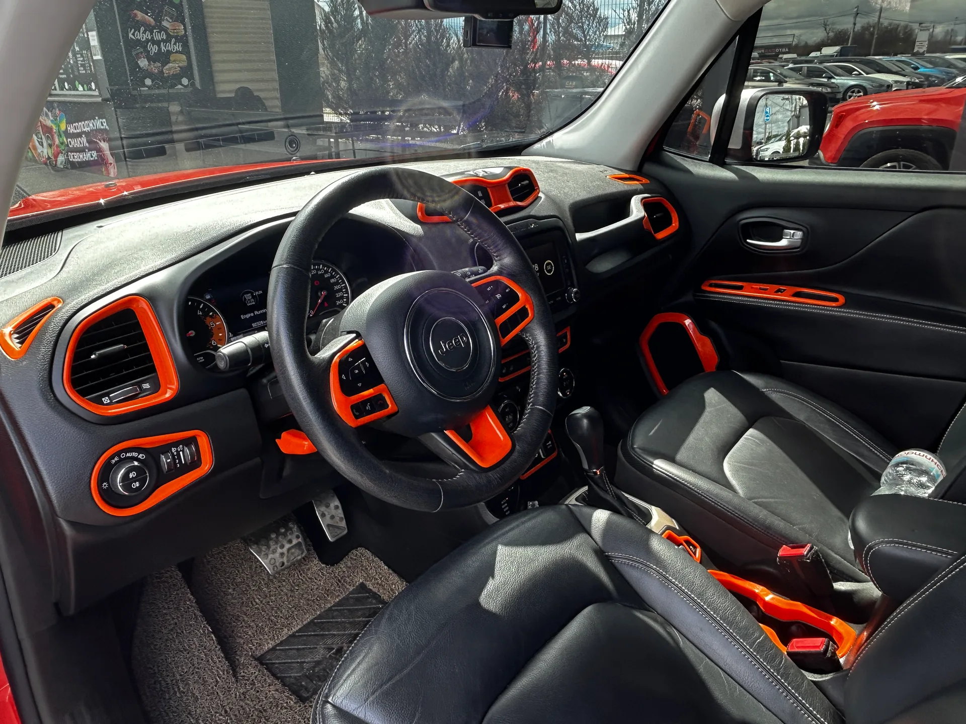 Jeep Renegade — фото 4