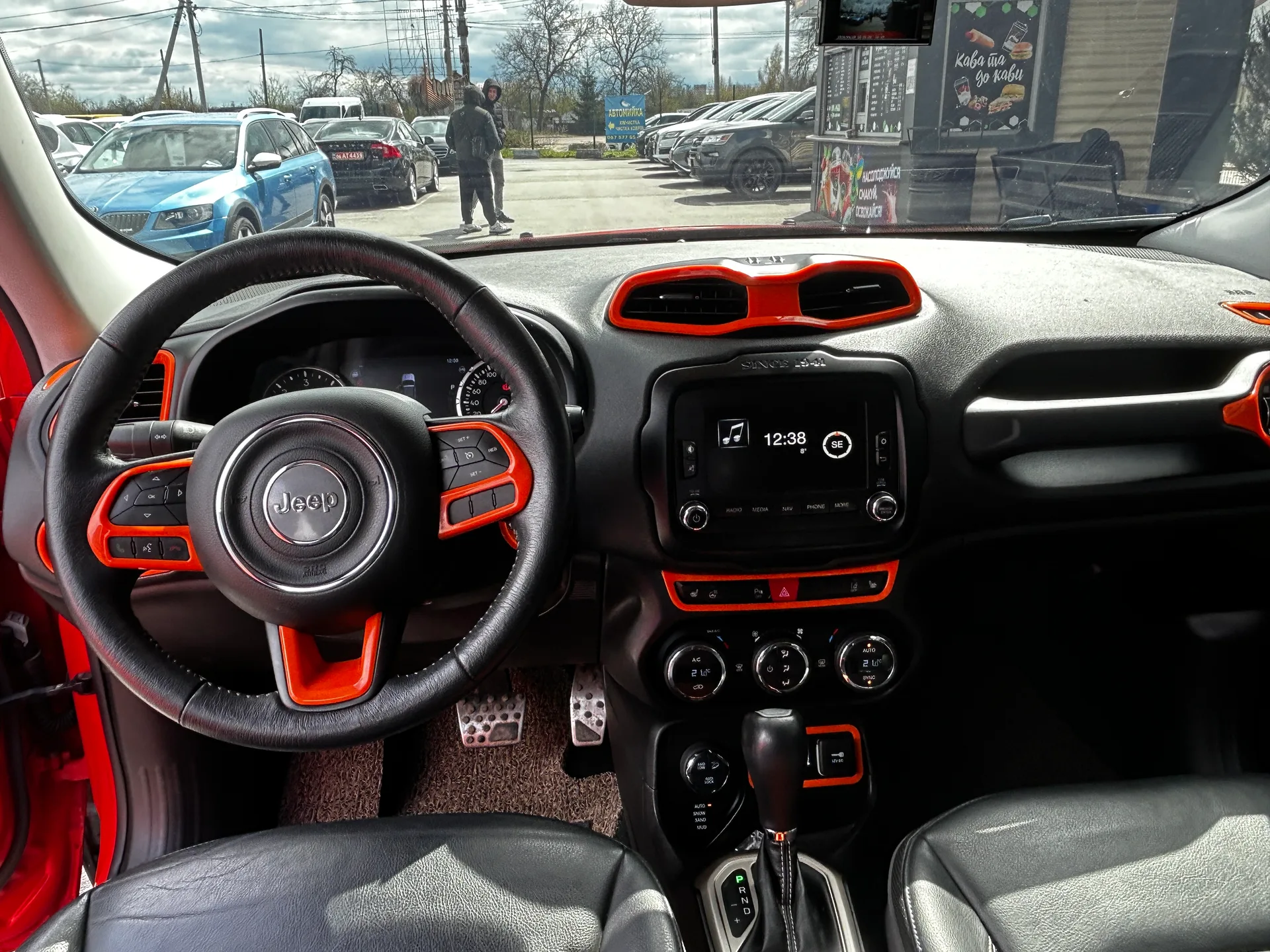 Jeep Renegade — фото 5