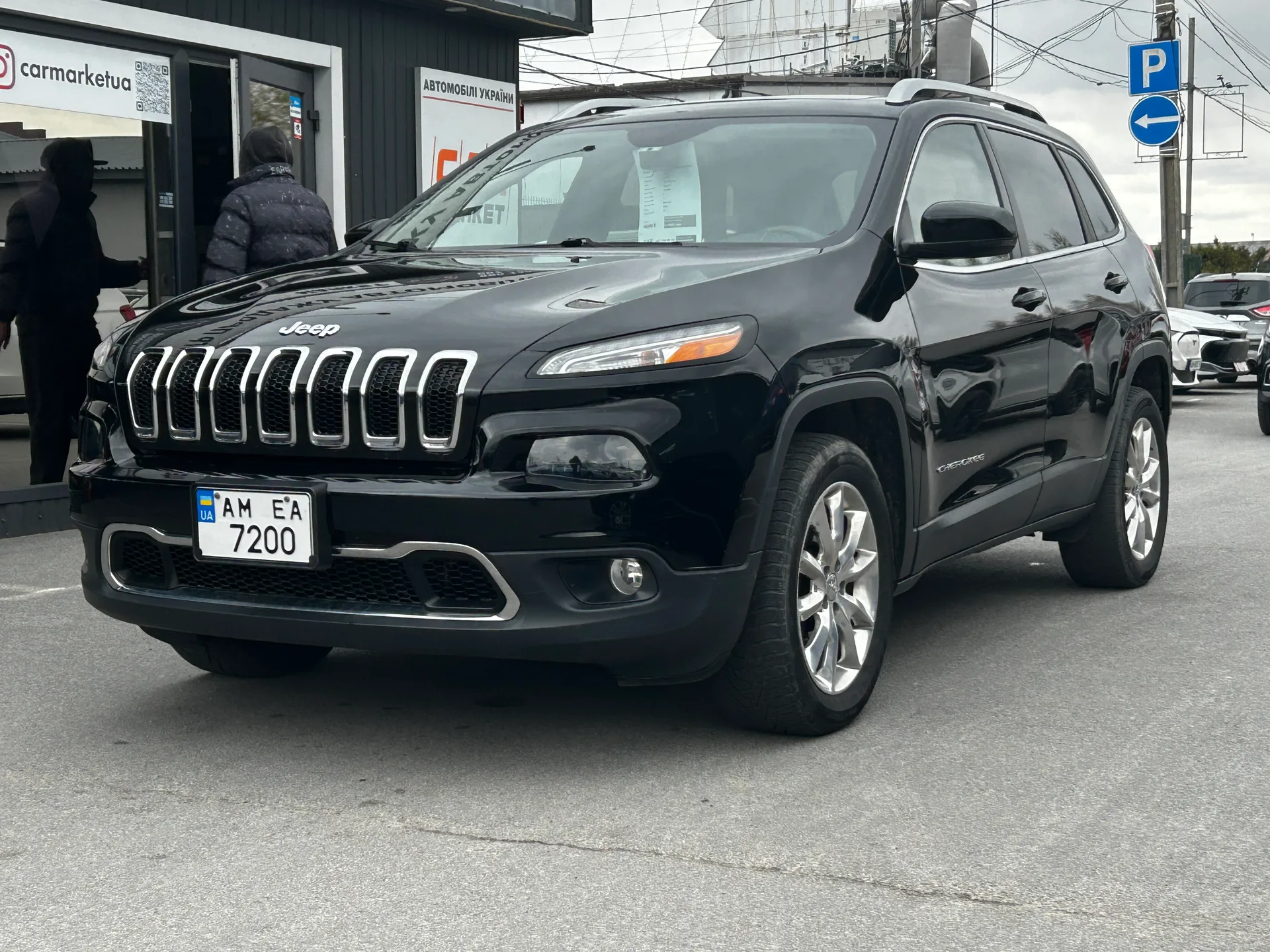 Jeep Cherokee — фото 1