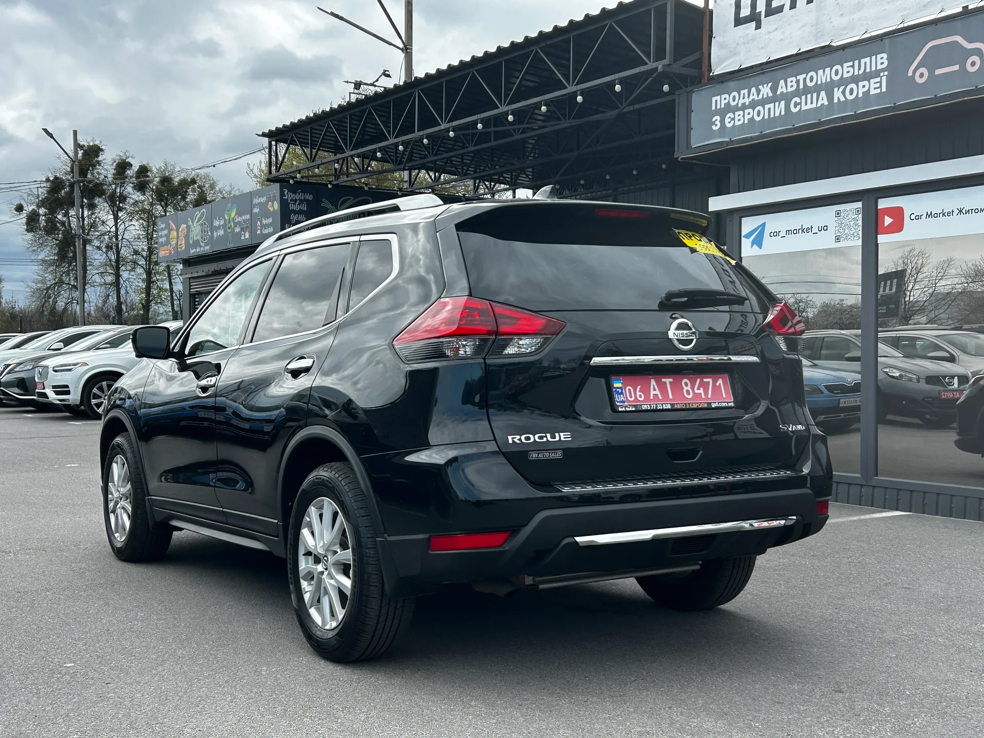 Nissan Rogue — фото 4
