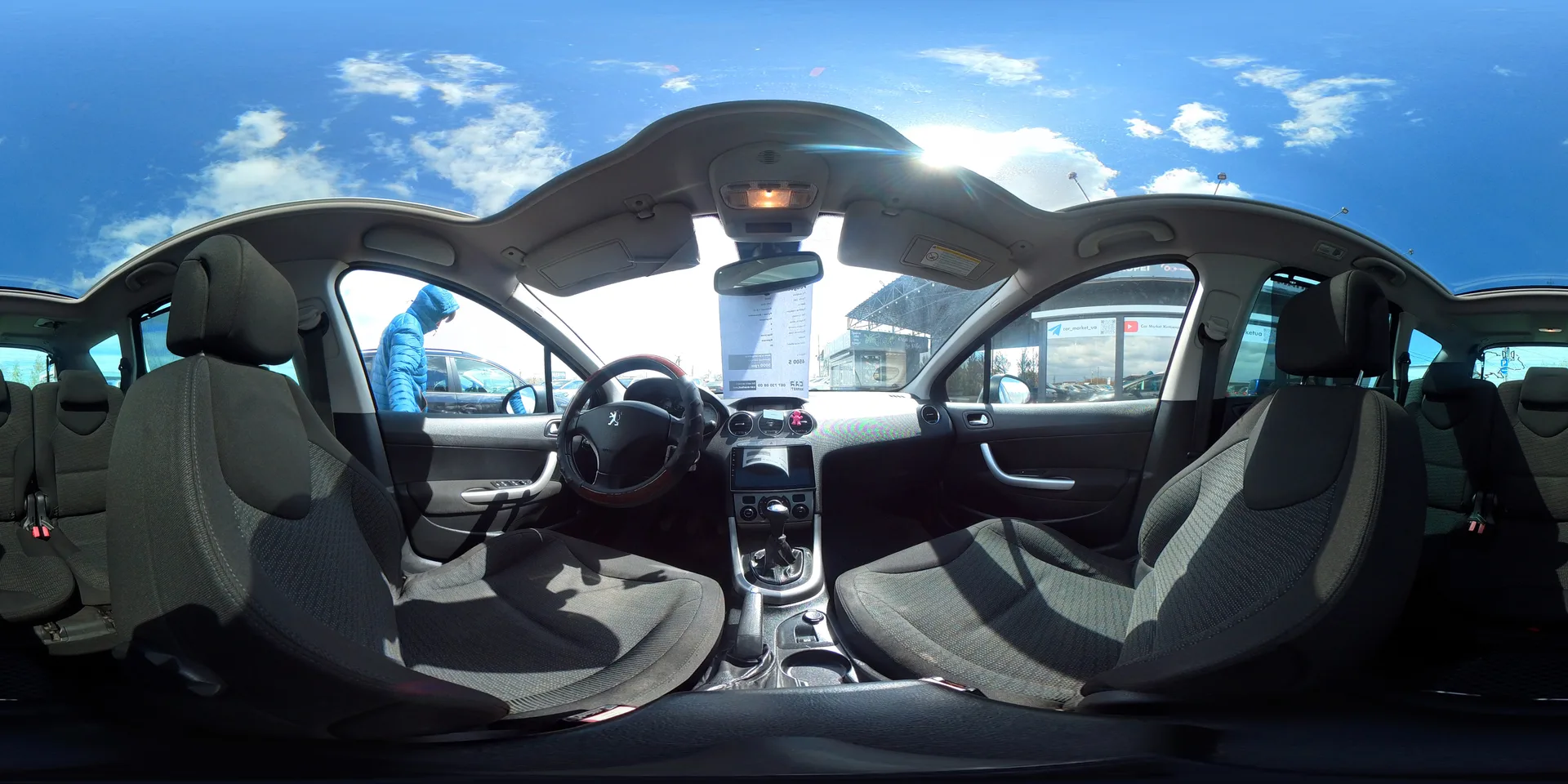 Peugeot 308 — 360°