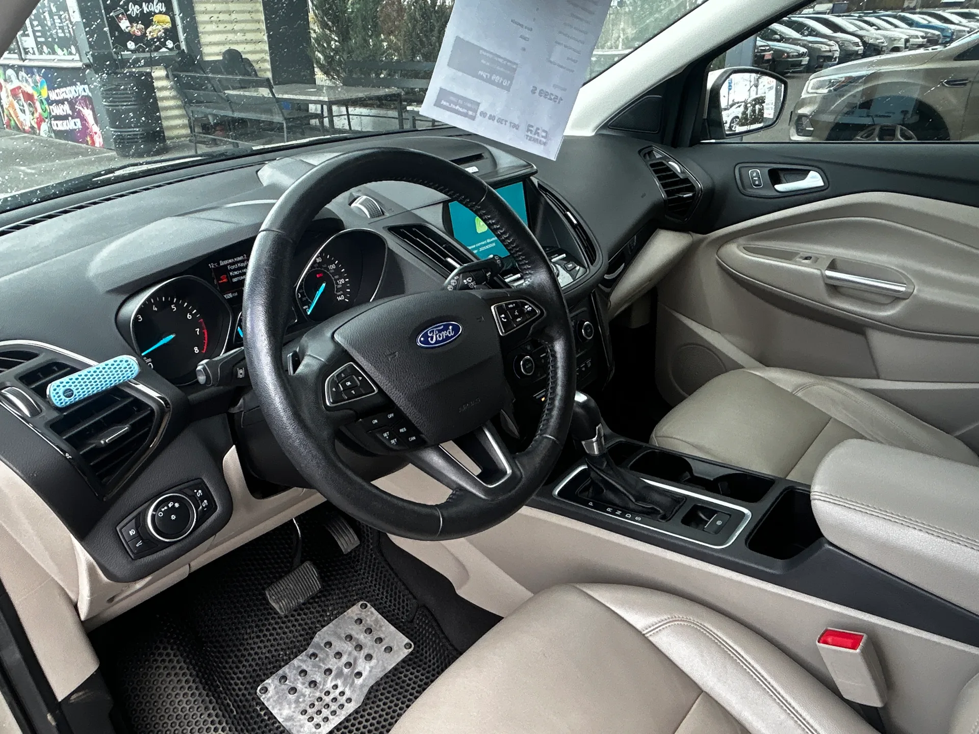 Ford Escape — фото 5