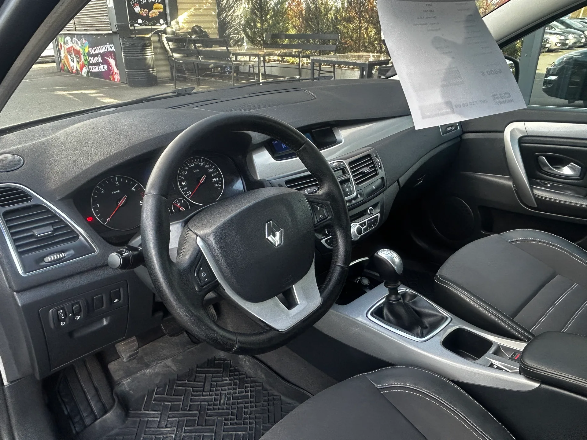 Renault Laguna — фото 4