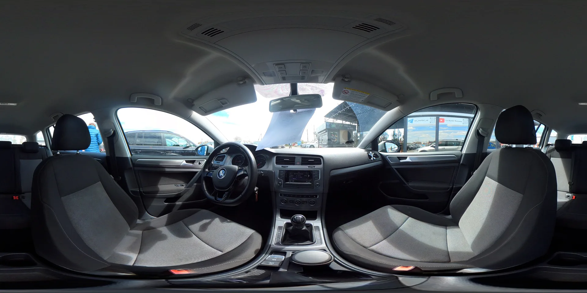 Volkswagen Golf — 360°