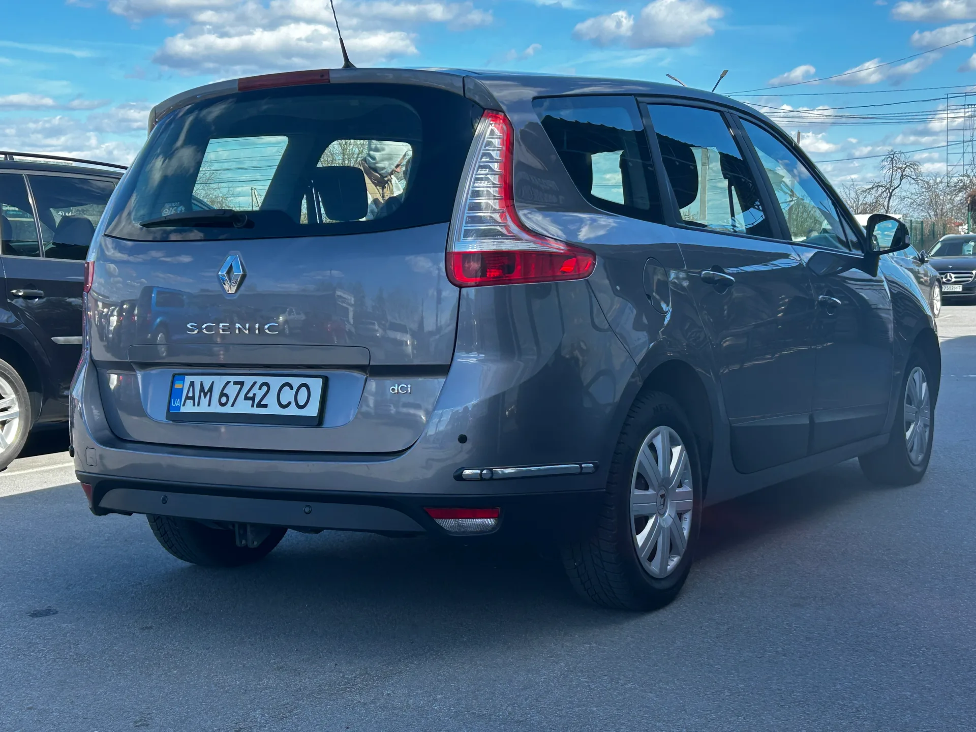 Renault Grand Scenic — фото 3