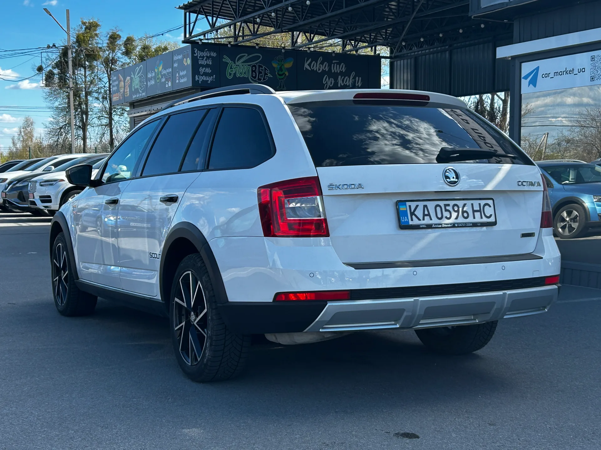 Skoda Octavia Scout — фото 4