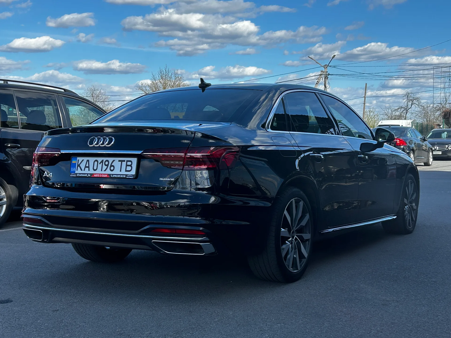Audi A4 — фото 3