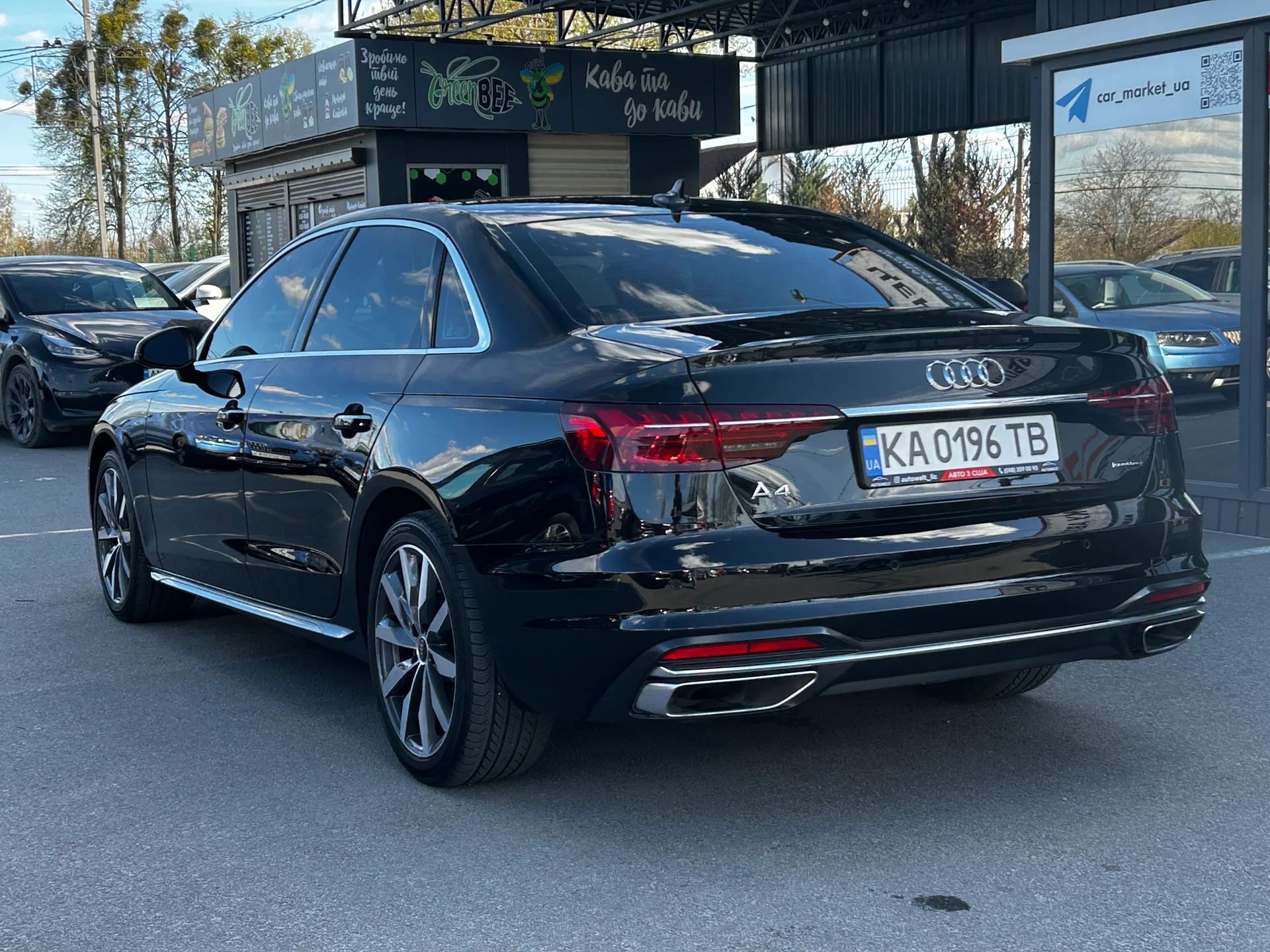 Audi A4 — фото 4