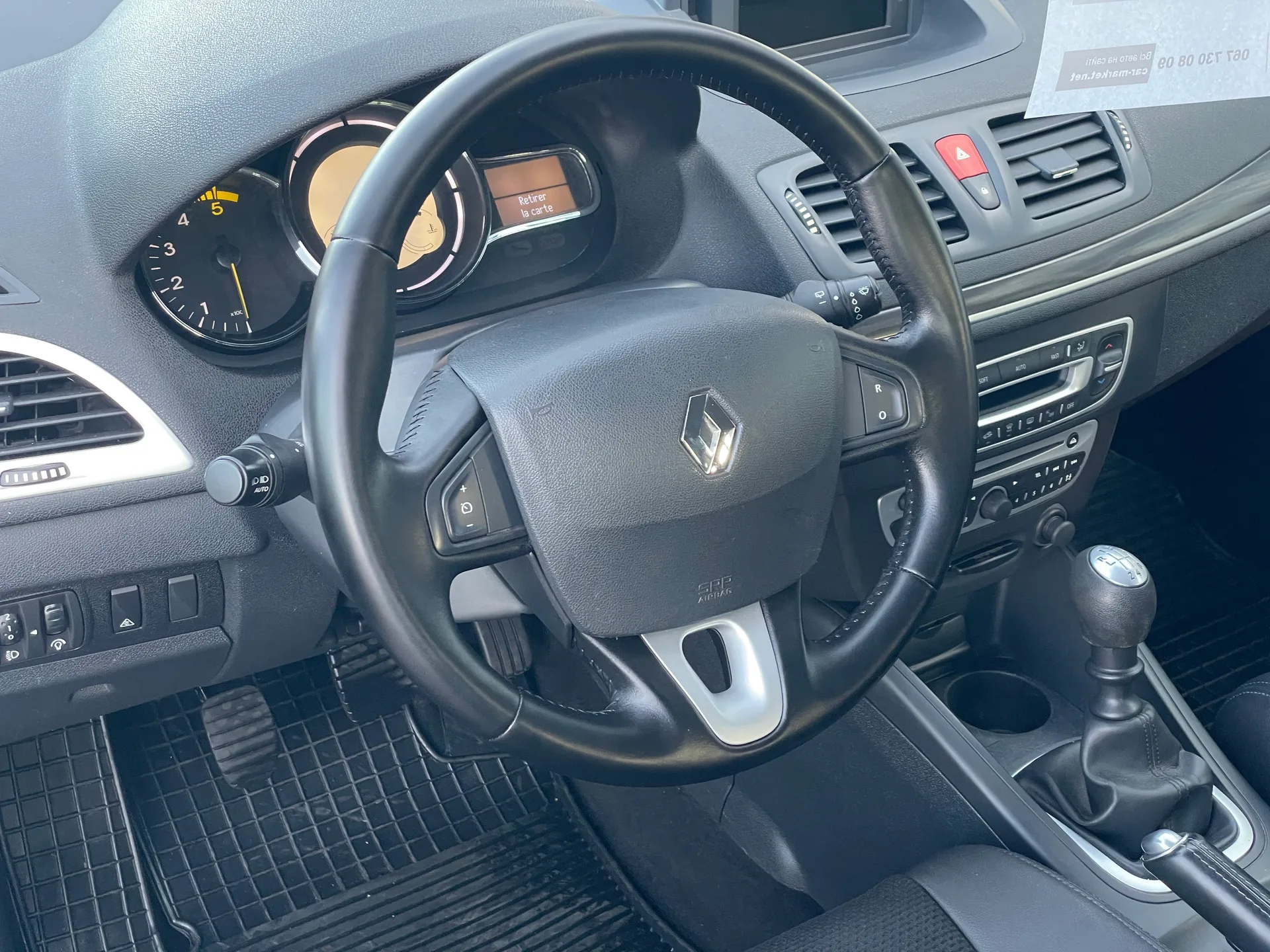 Renault Megane — фото 8