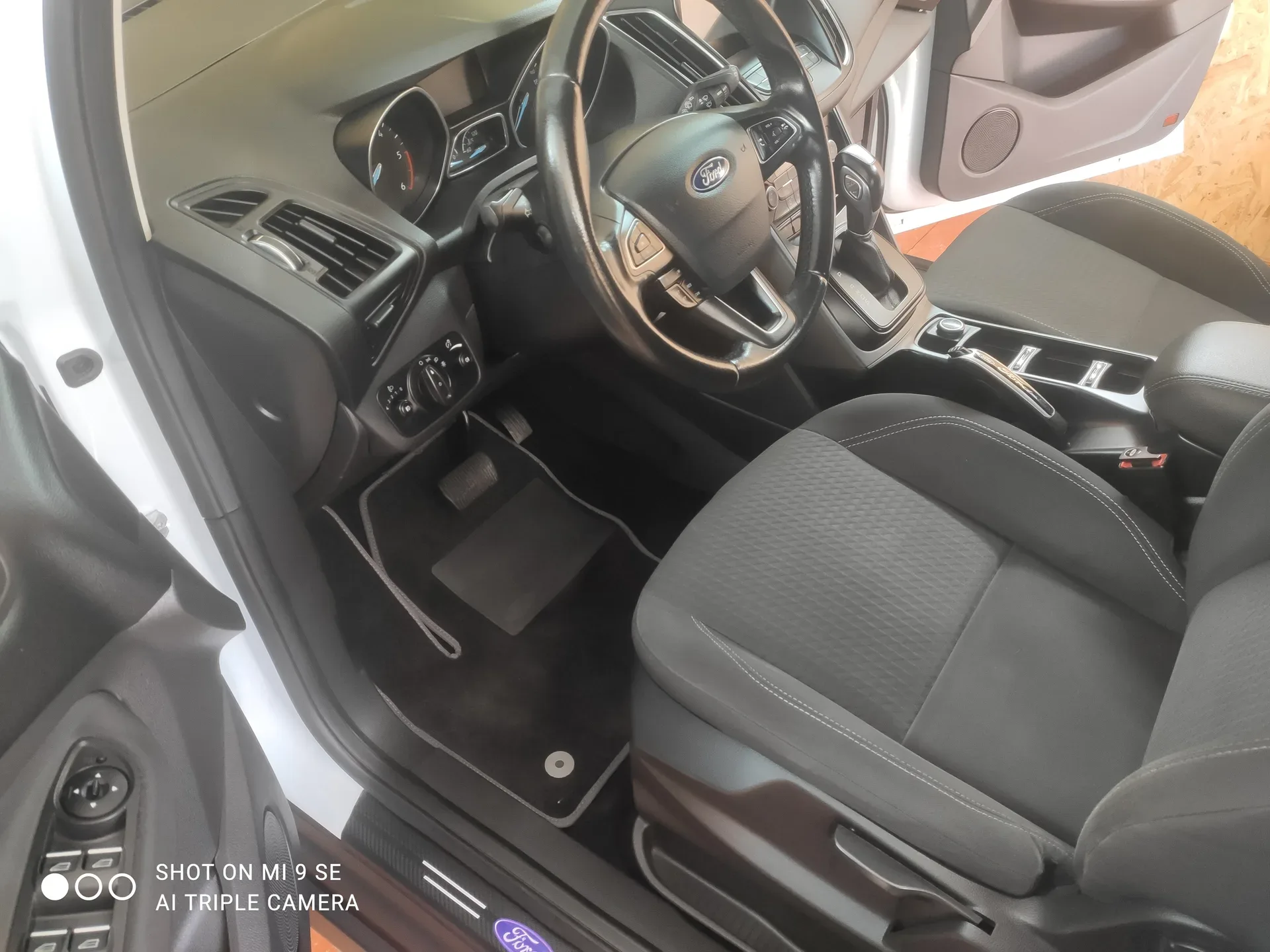 Ford C-Max — фото 8