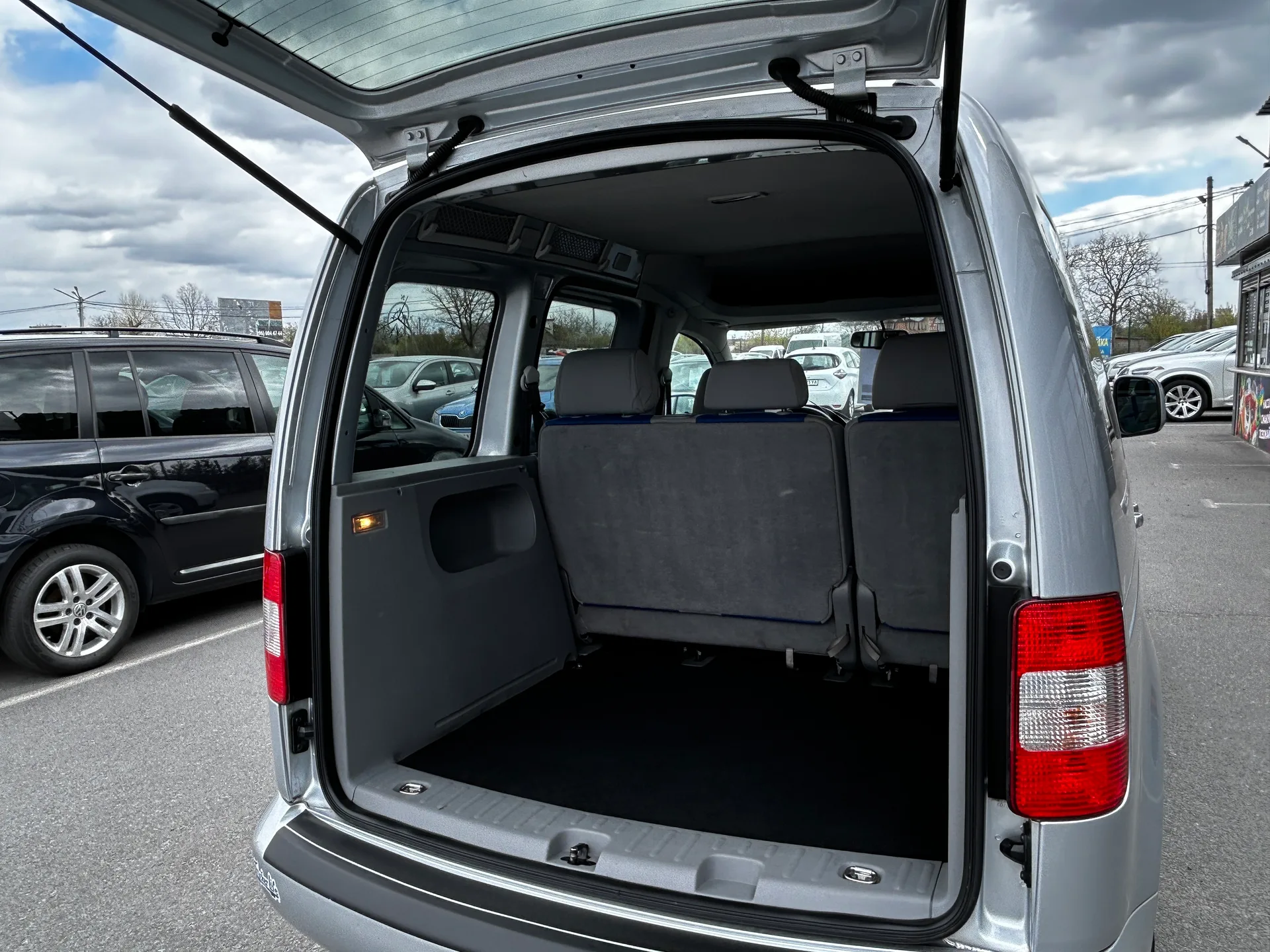Volkswagen Caddy — фото 8