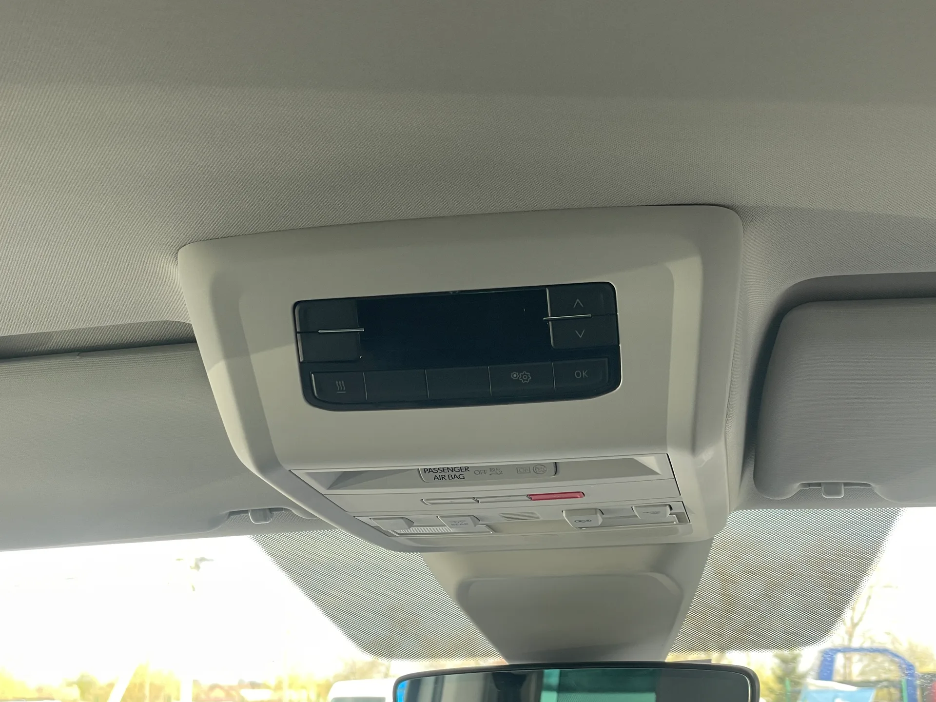 Volkswagen Multivan — фото 14