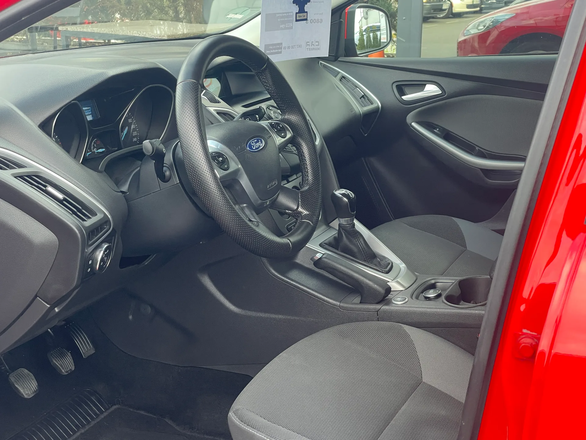 Ford Focus — фото 6