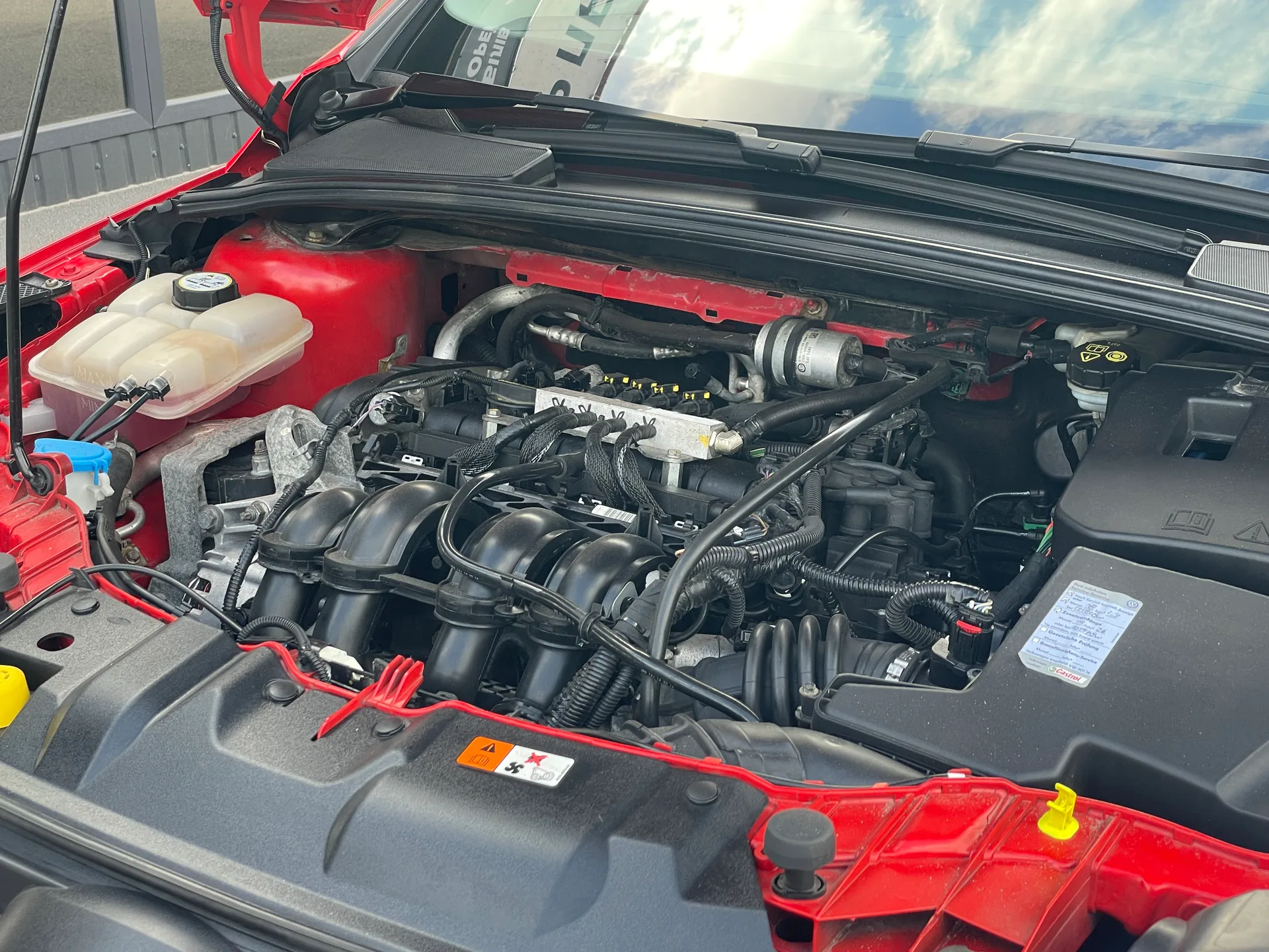 Ford Focus — фото 10