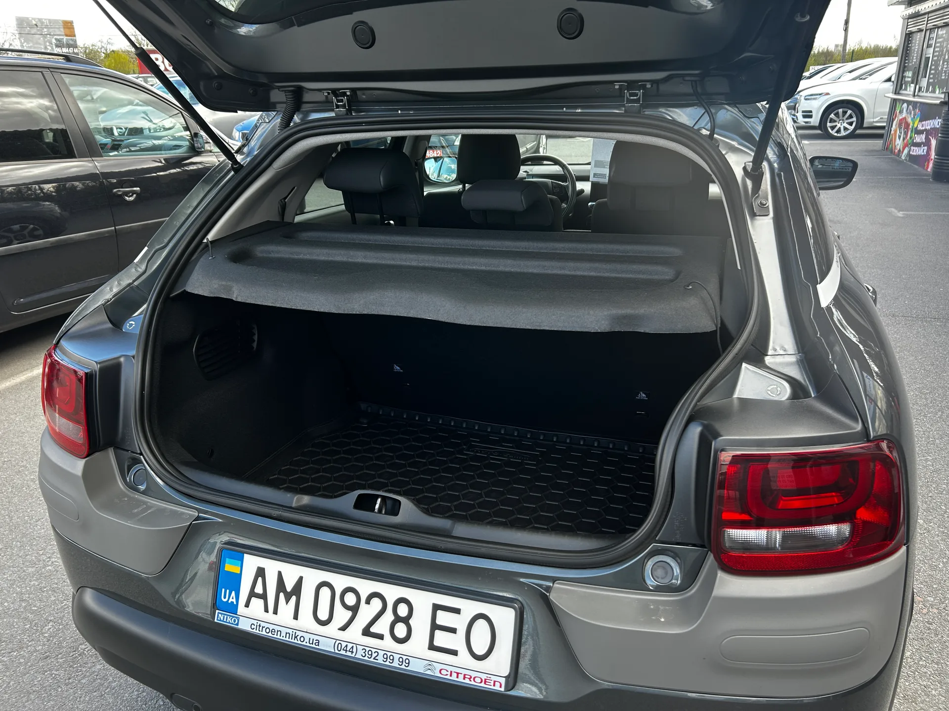 Citroen C4 Cactus — фото 8