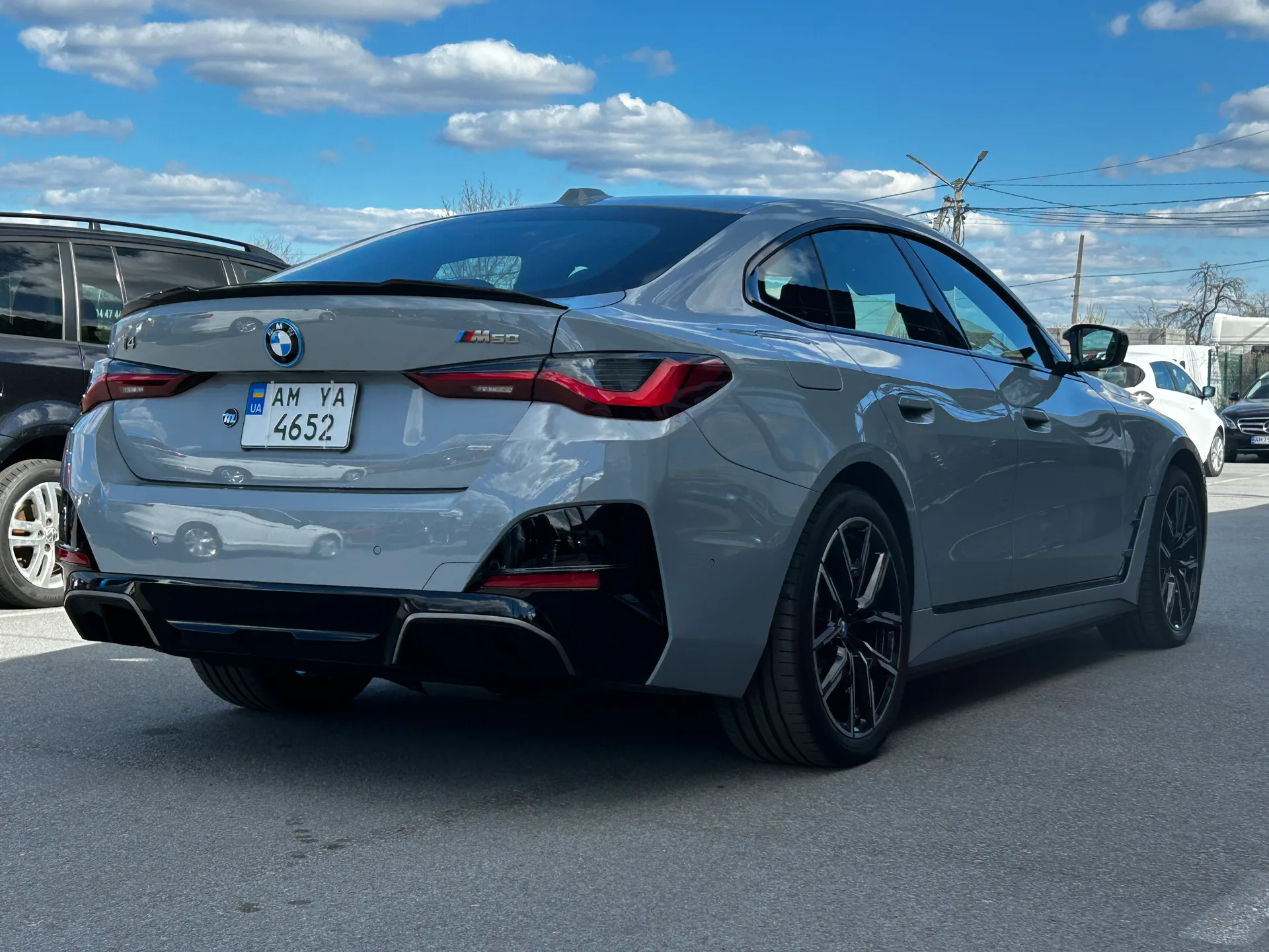 BMW i4 — фото 3