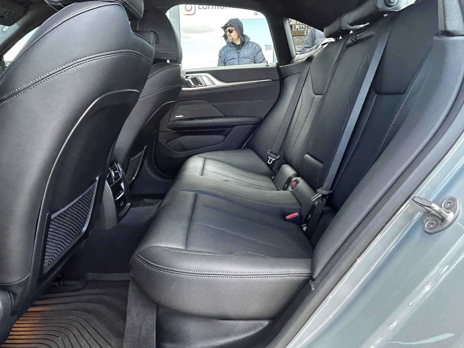 BMW i4 — фото 7