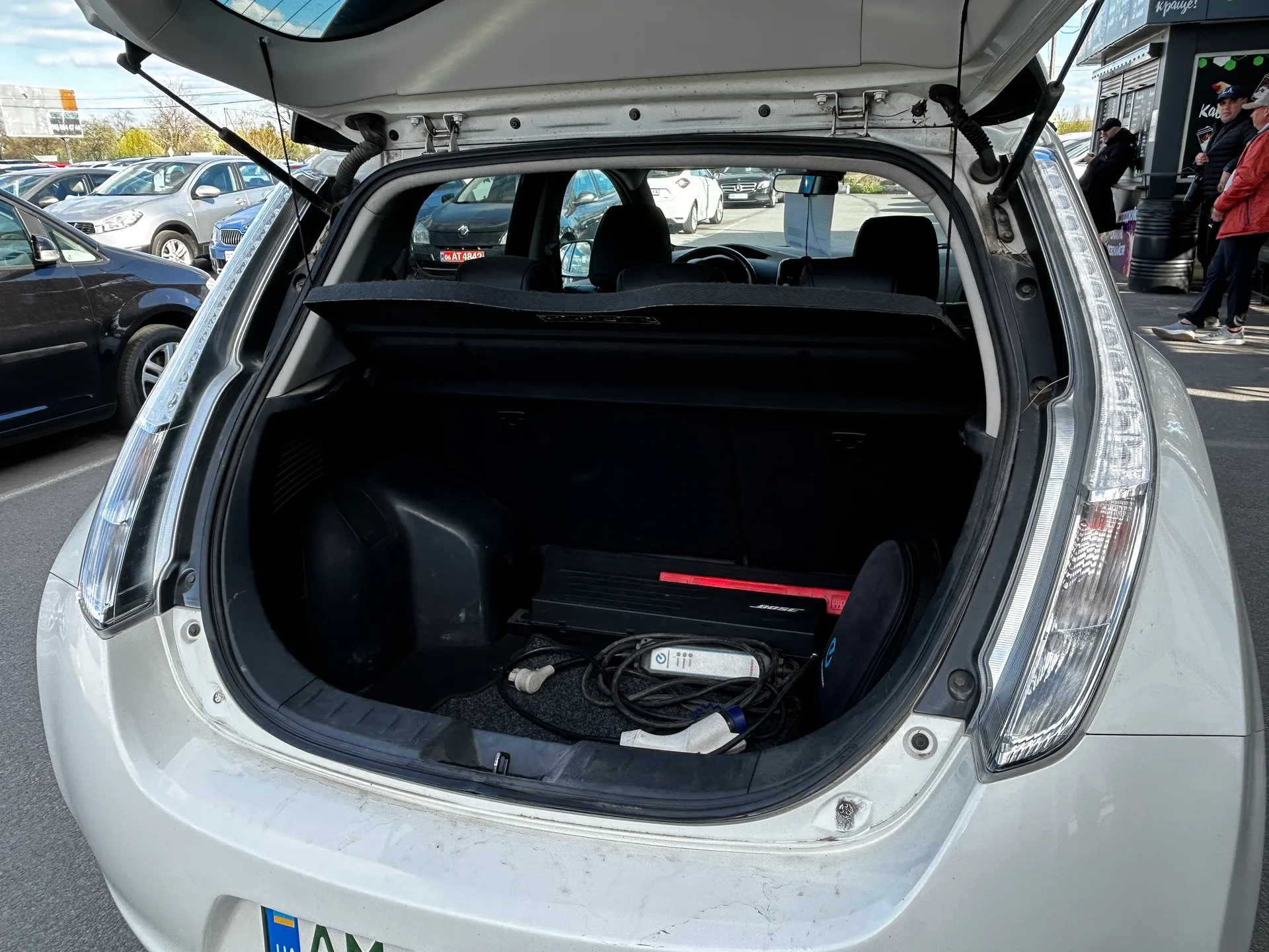 Nissan Leaf — фото 8