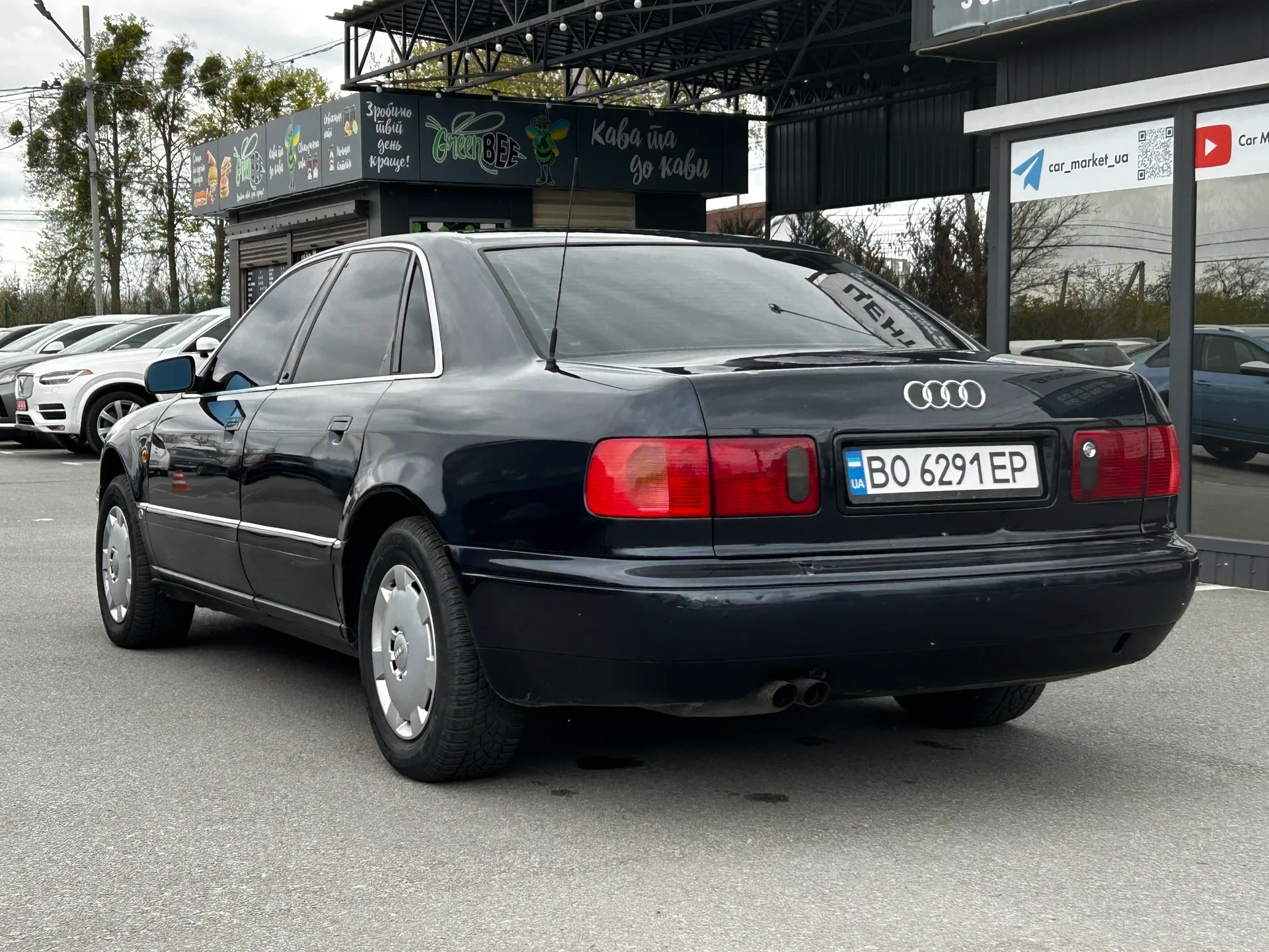 Audi A8 — фото 4