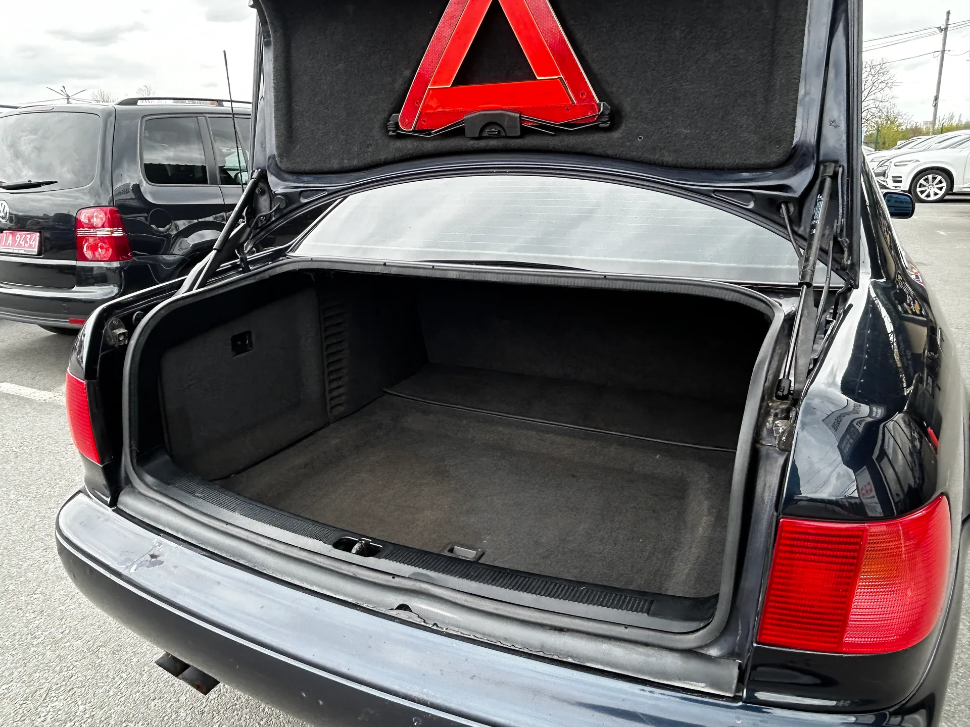 Audi A8 — фото 8