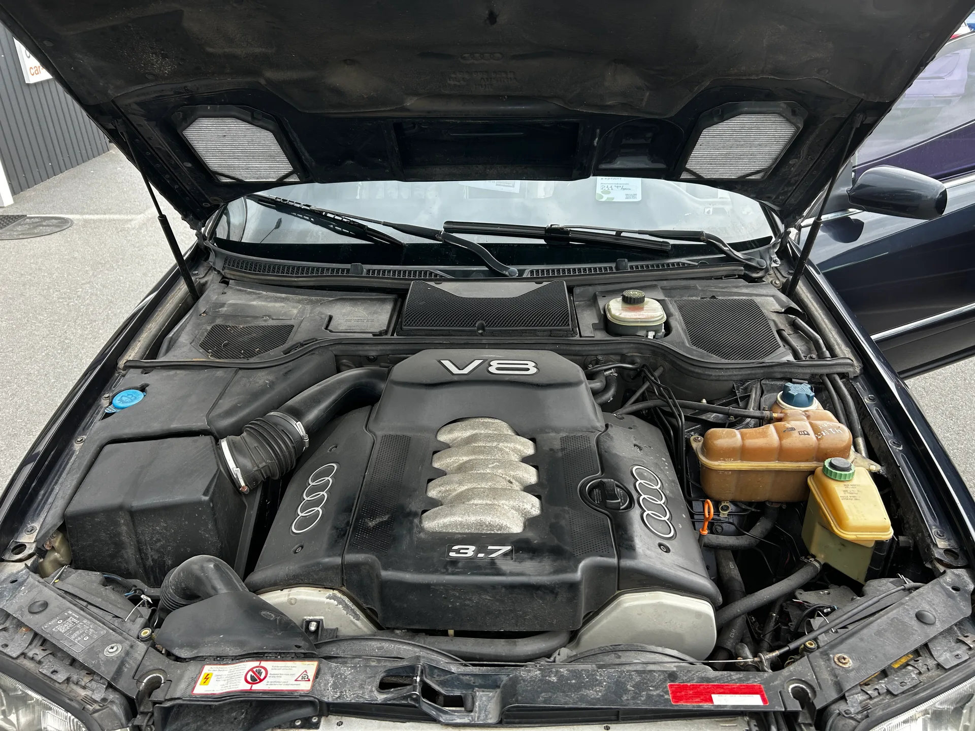 Audi A8 — фото 9