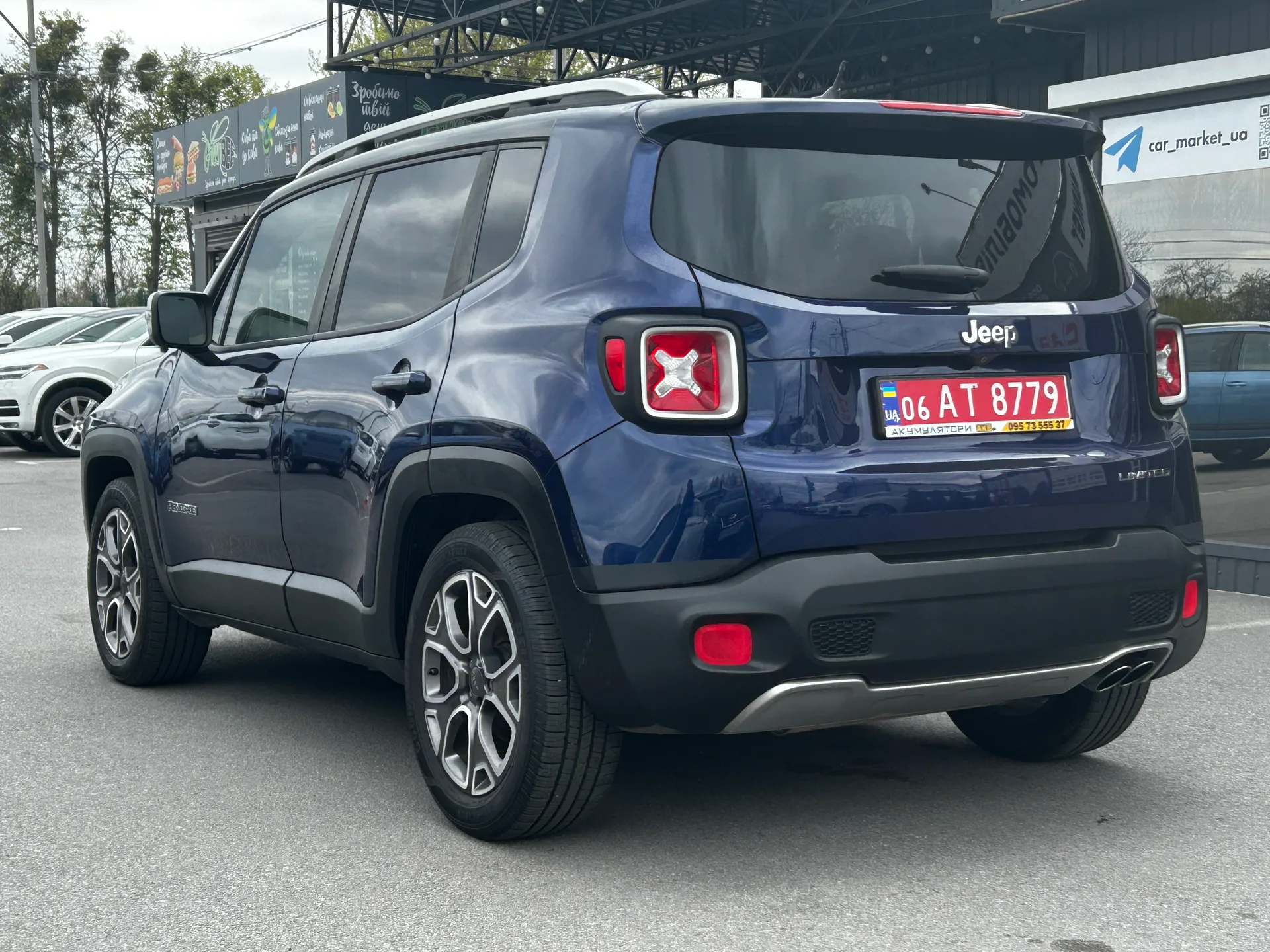 Jeep Renegade — фото 4