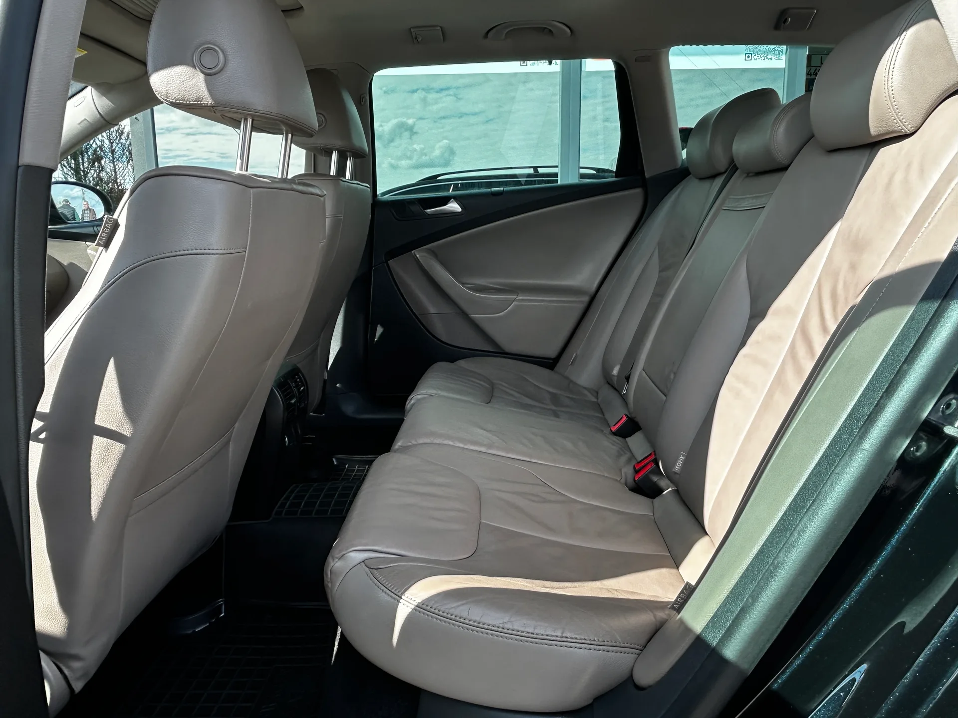 Volkswagen Passat — фото 7