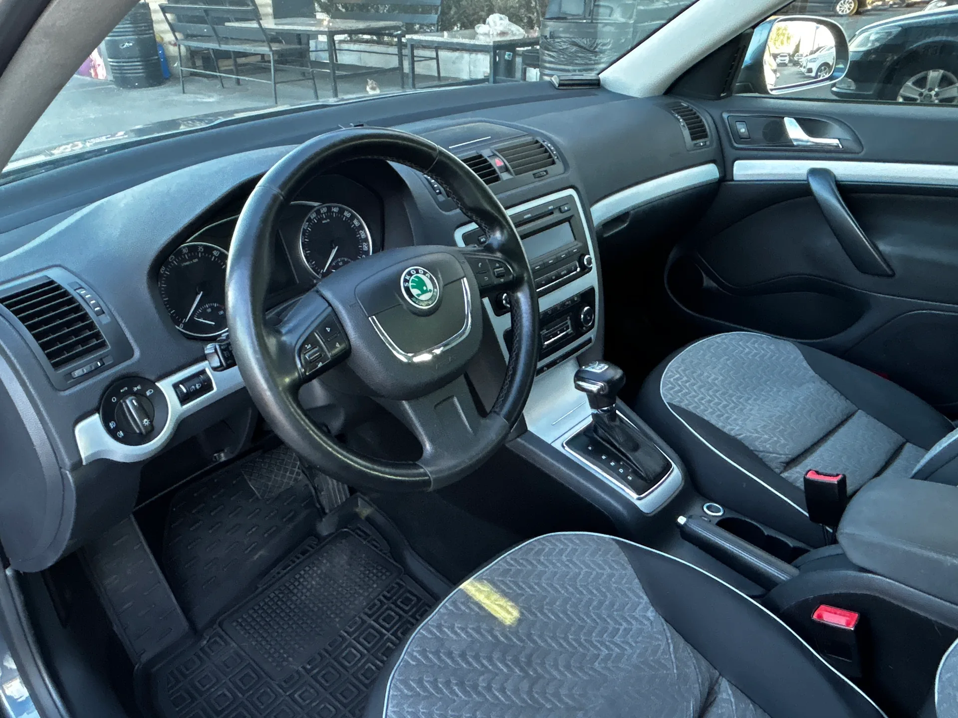 Skoda Octavia — фото 5