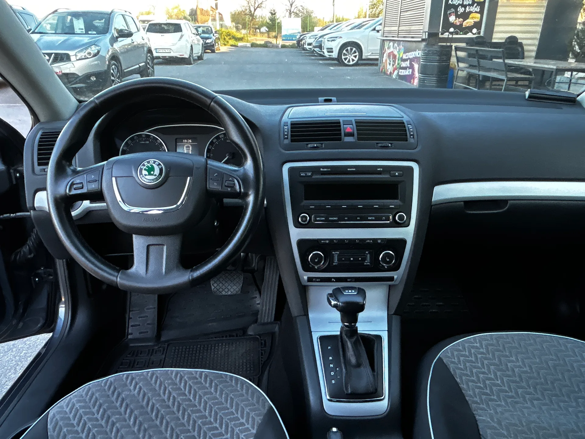 Skoda Octavia — фото 6