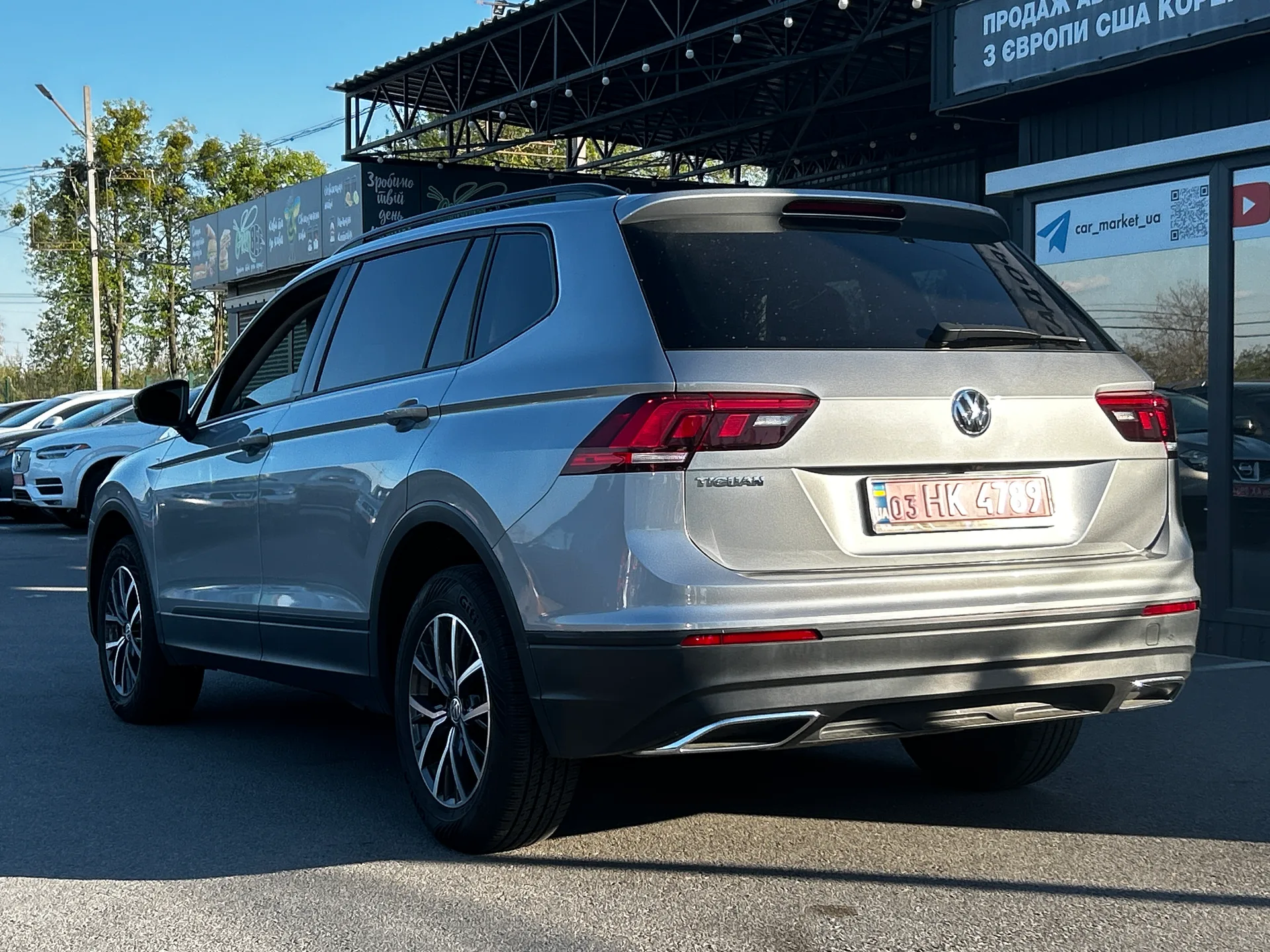 Volkswagen Tiguan — фото 4