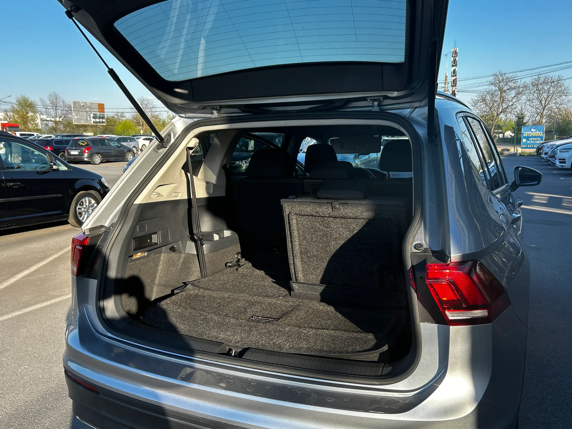 Volkswagen Tiguan — фото 8