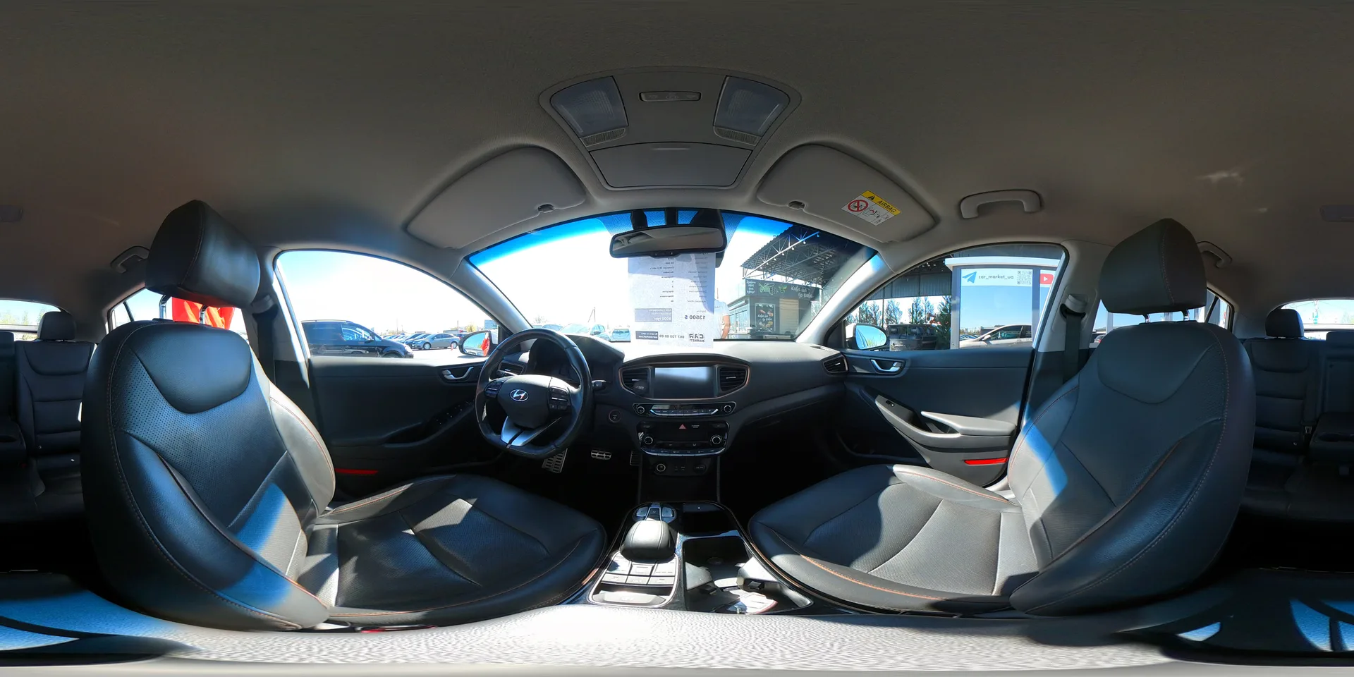 Hyundai Ioniq — 360°