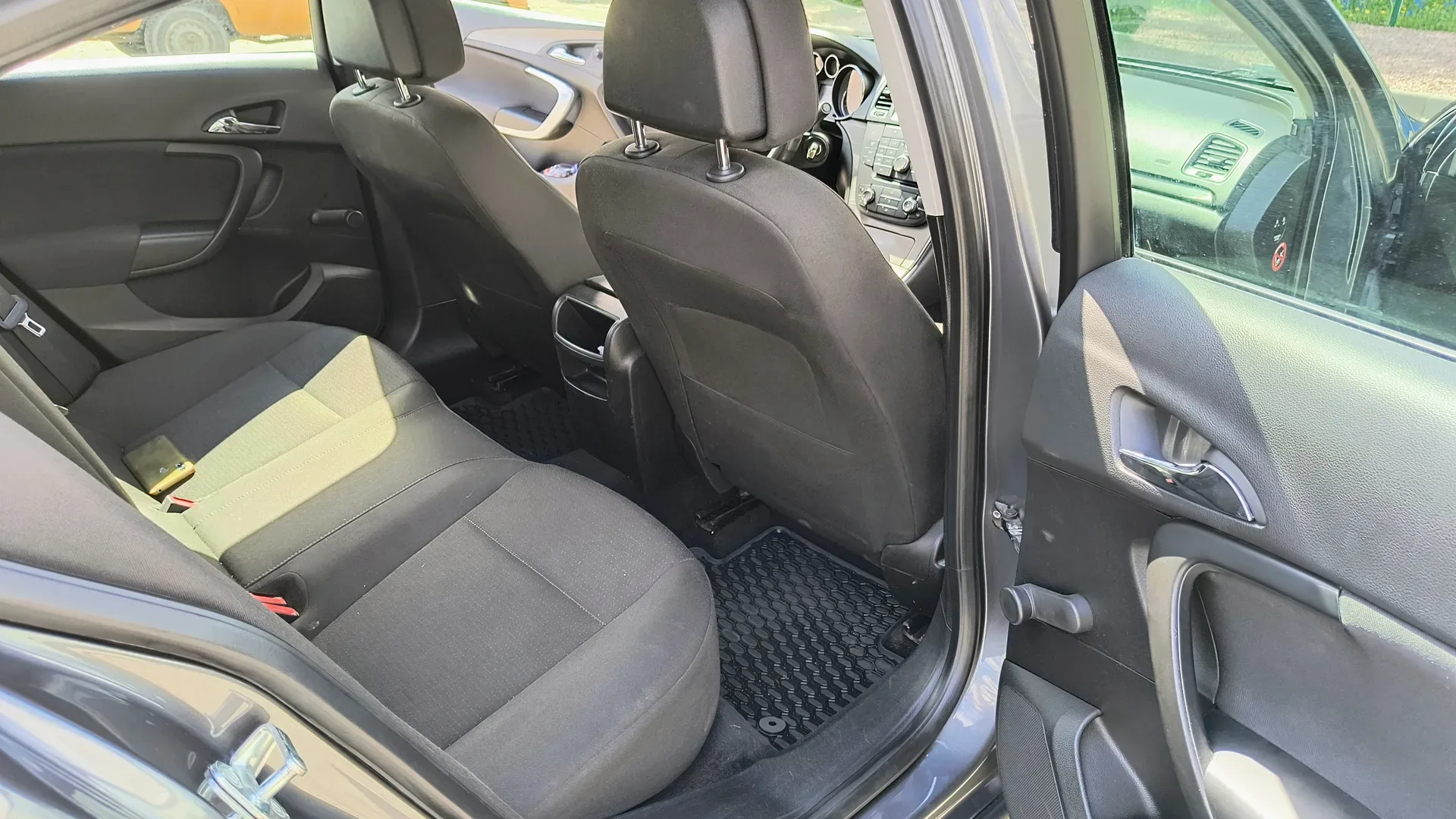Opel Insignia — фото 9