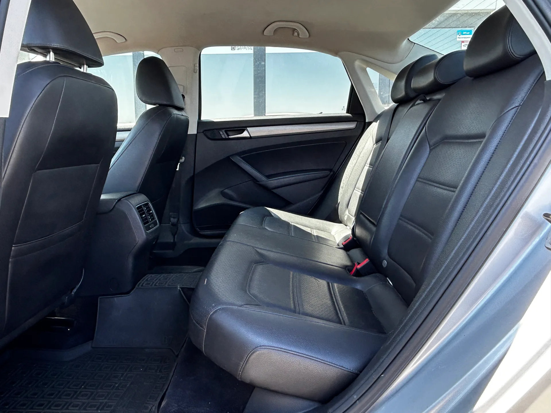 Volkswagen Passat — фото 7