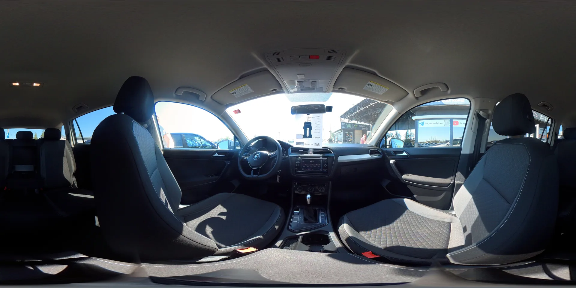 Volkswagen Tiguan — 360°