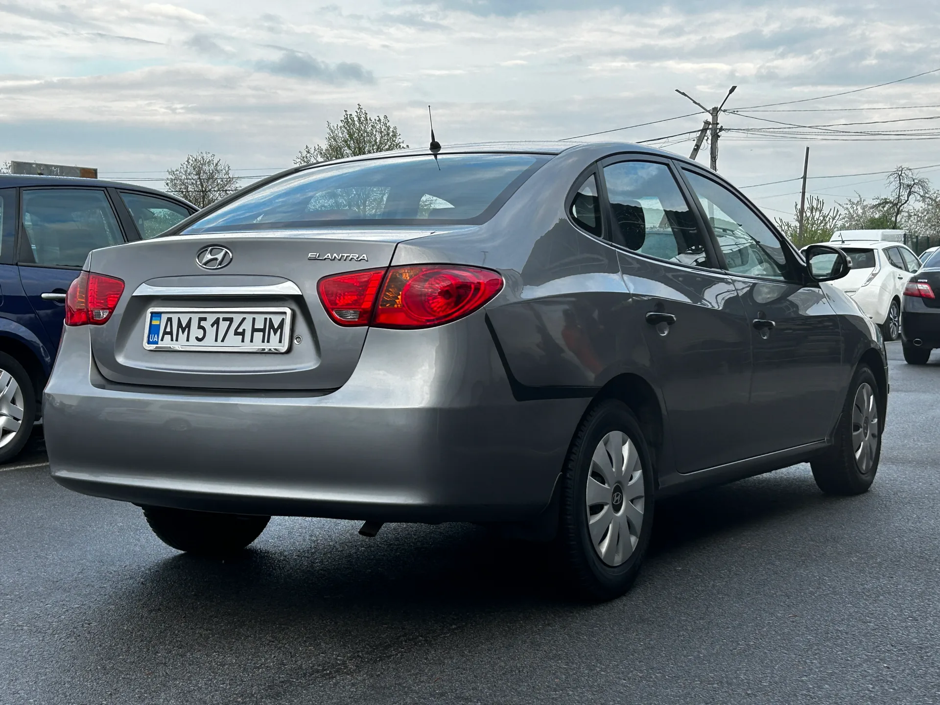 Hyundai Elantra — фото 3