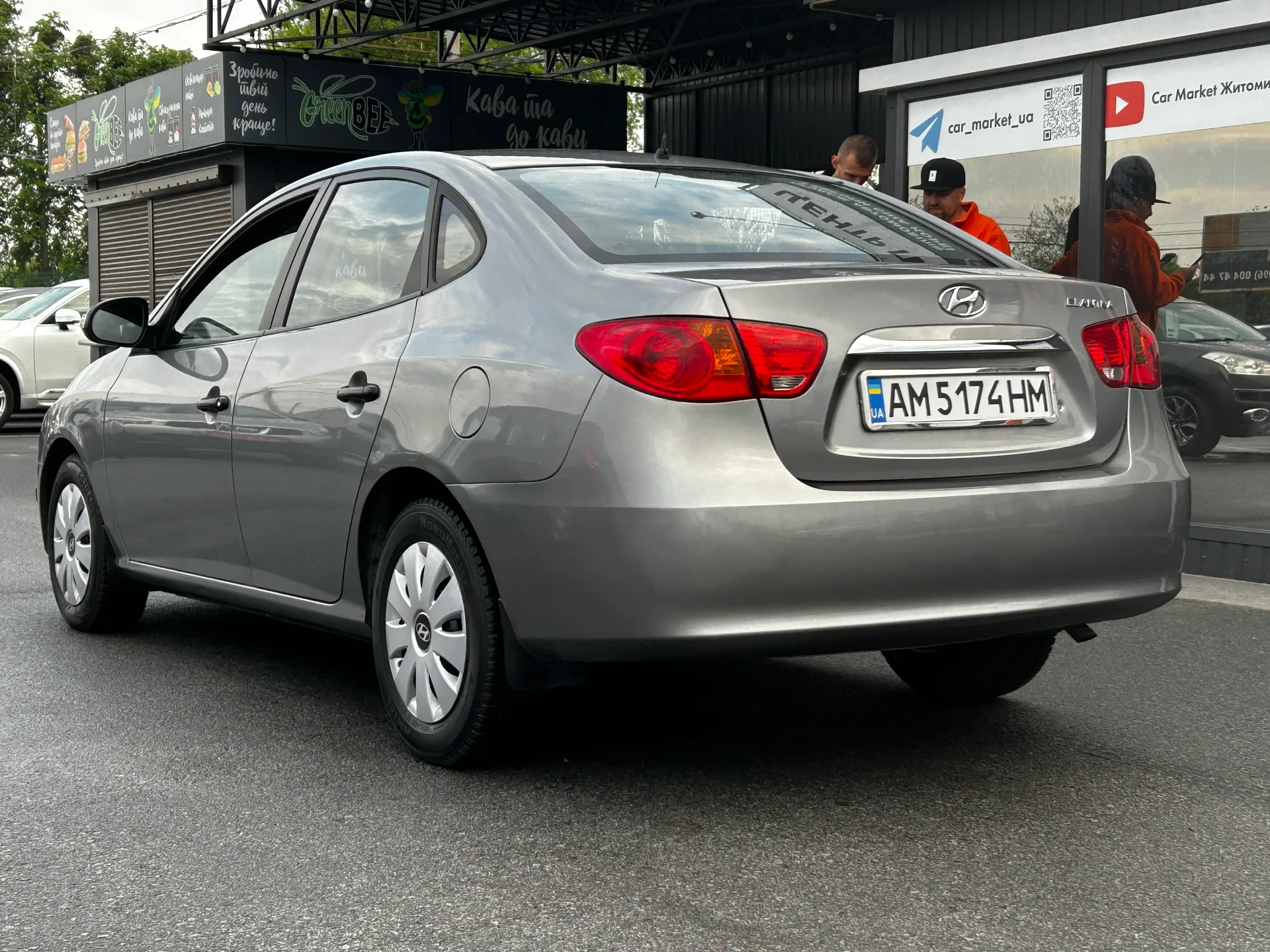 Hyundai Elantra — фото 4