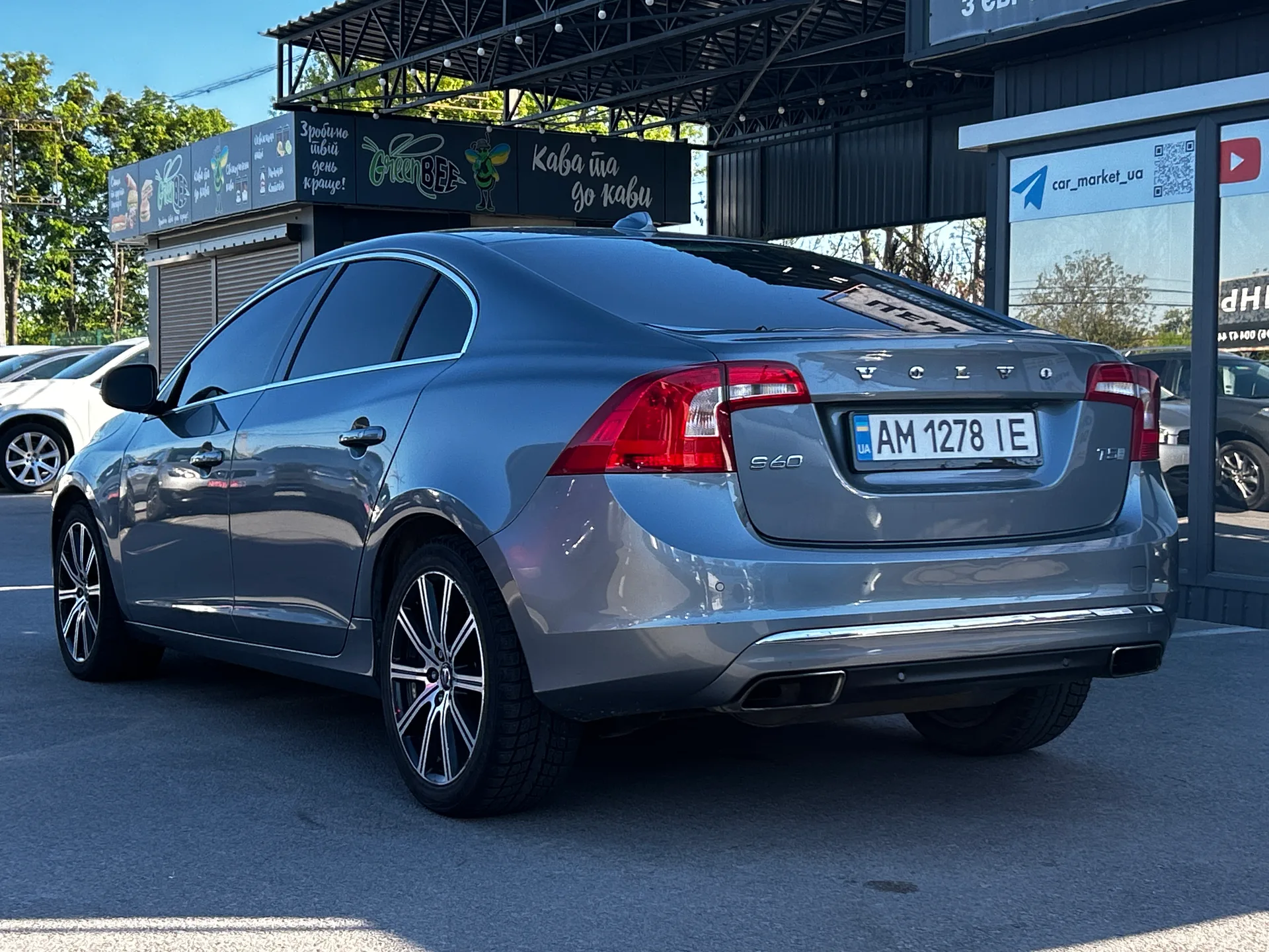 Volvo S60 — фото 4