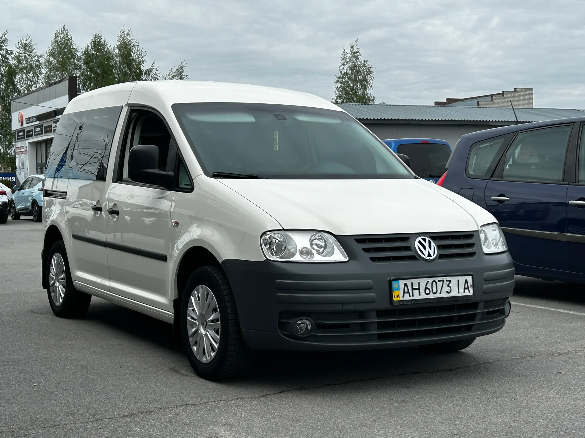 Volkswagen Caddy — фото 2