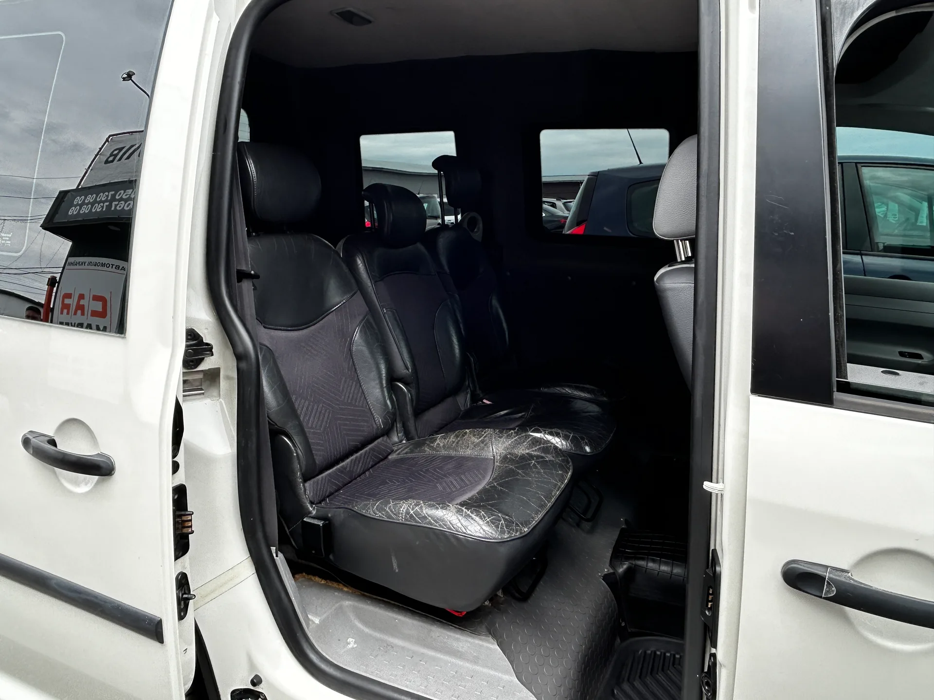 Volkswagen Caddy — фото 7
