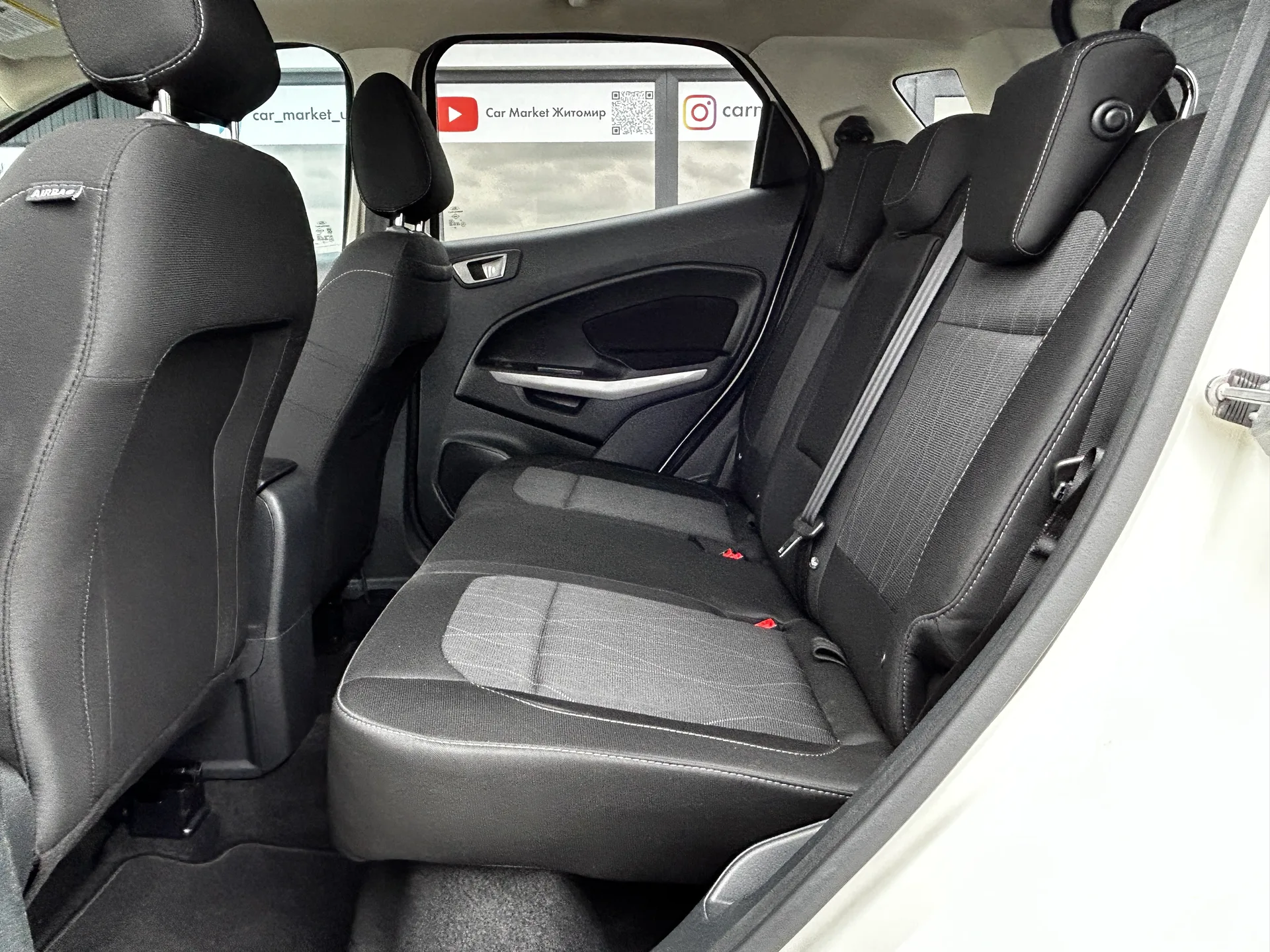 Ford EcoSport — фото 7