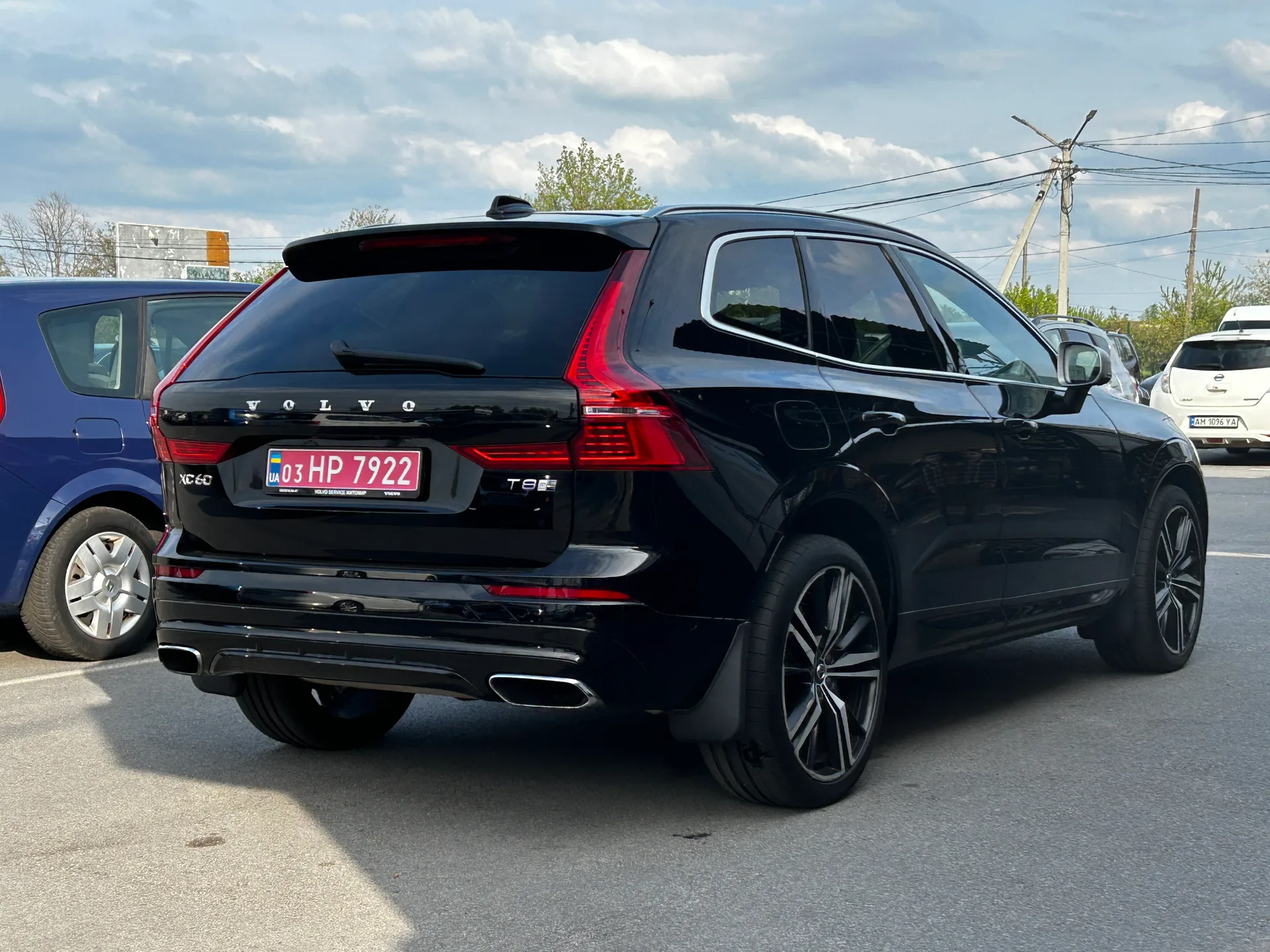 Volvo XC60 — фото 3