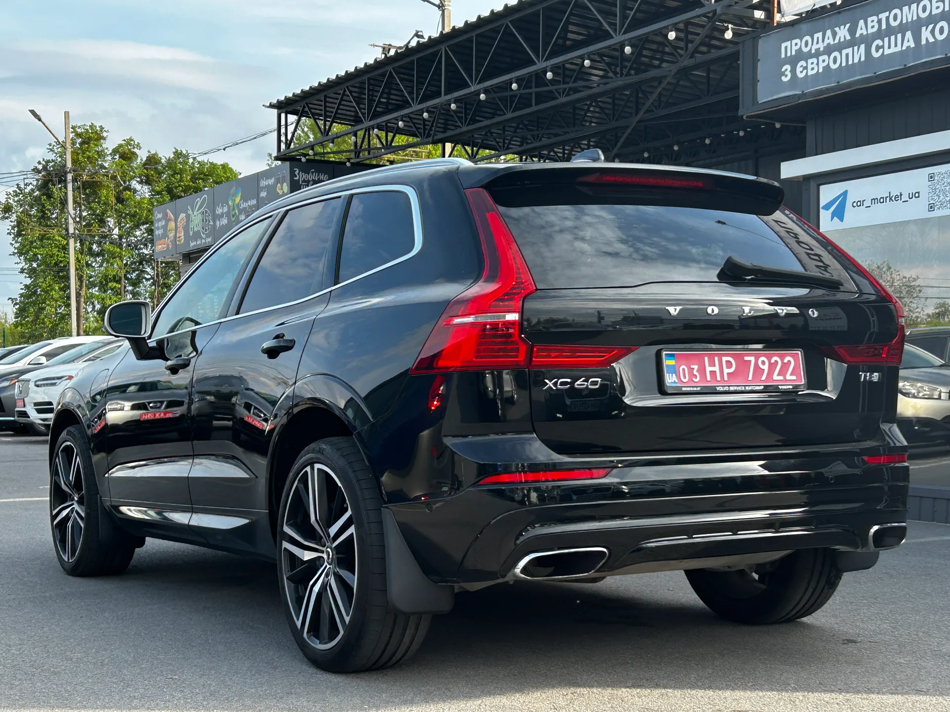 Volvo XC60 — фото 4