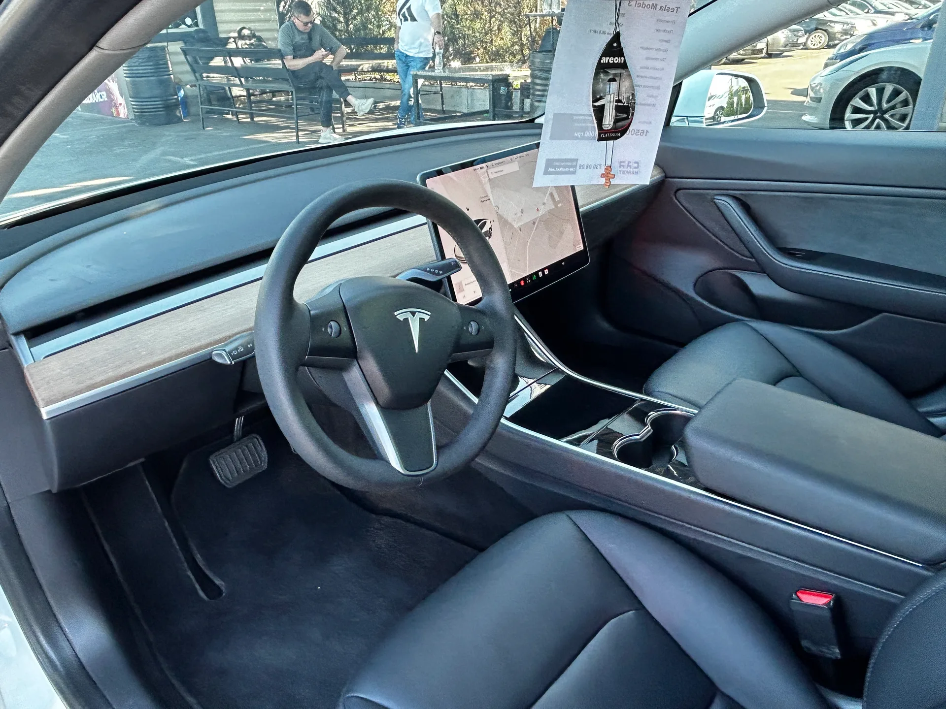 Tesla Model 3 — фото 5