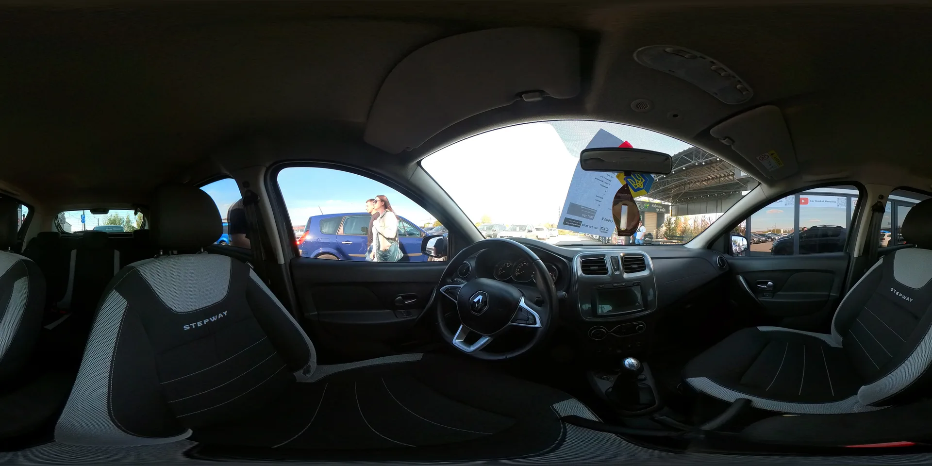 Renault Sandero StepWay — 360°