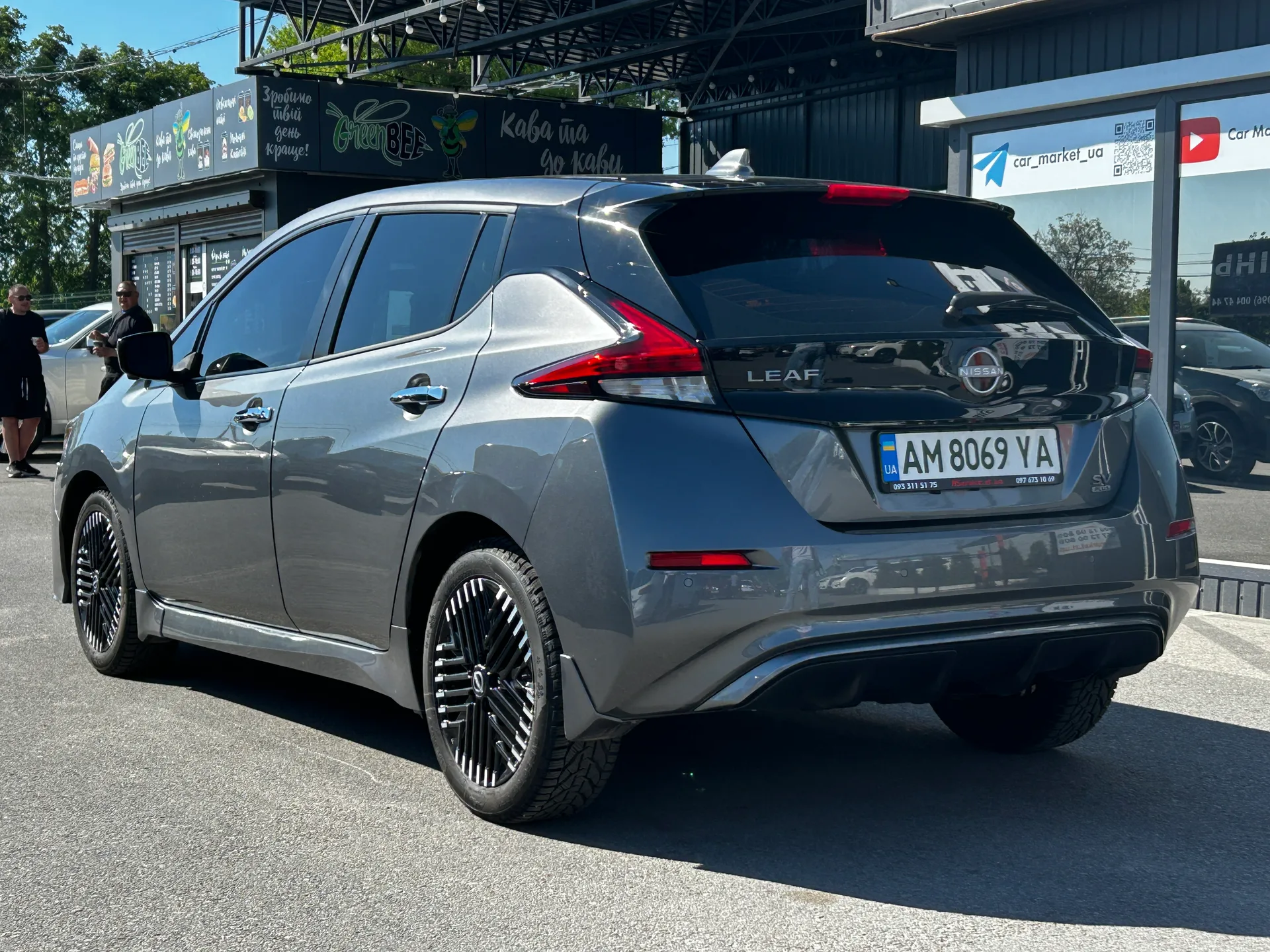 Nissan Leaf — фото 4