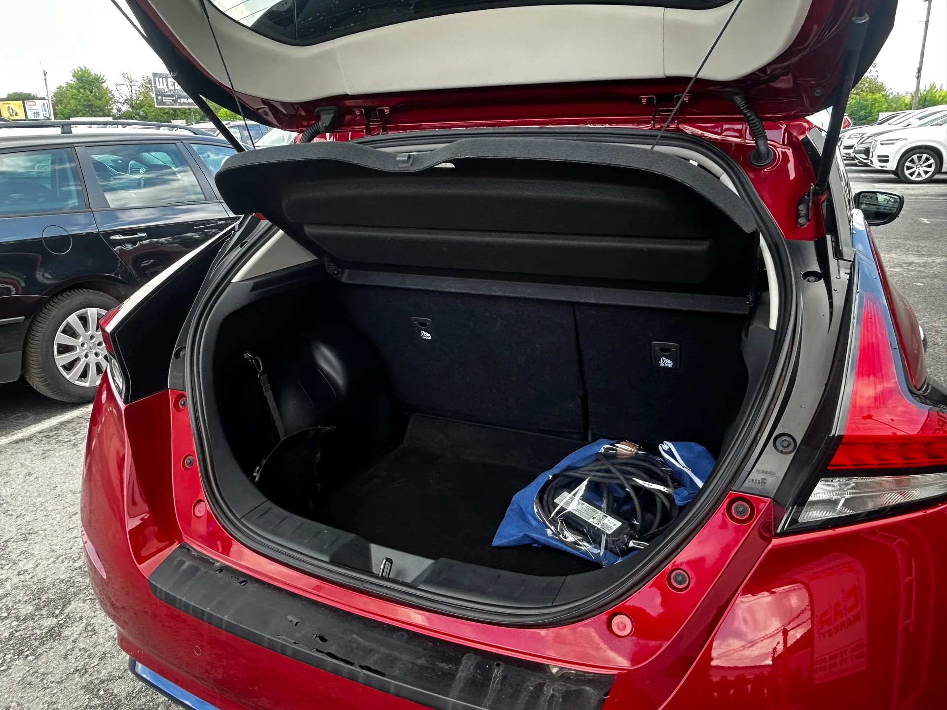 Nissan Leaf — фото 8