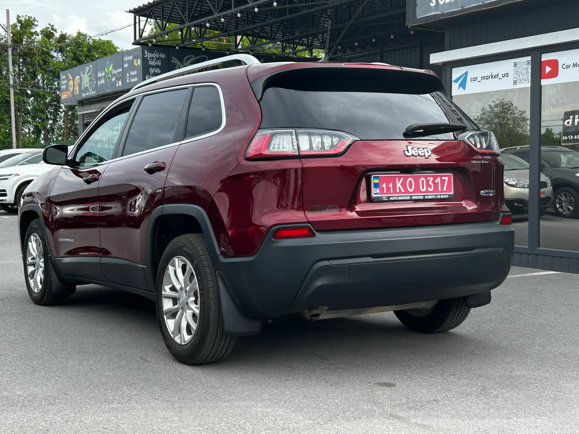 Jeep Cherokee — фото 4
