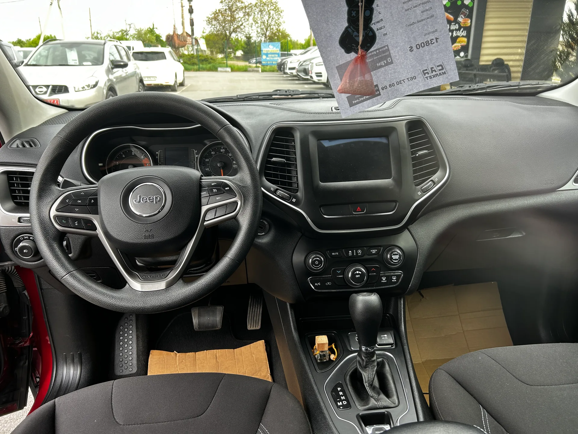 Jeep Cherokee — фото 6