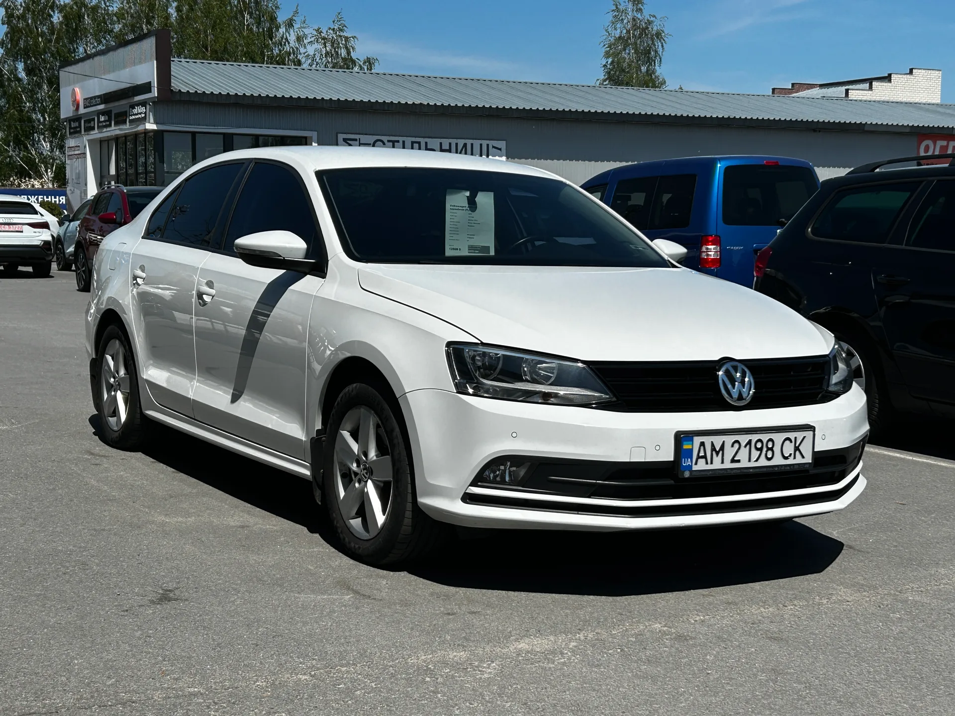 Volkswagen Jetta — фото 2